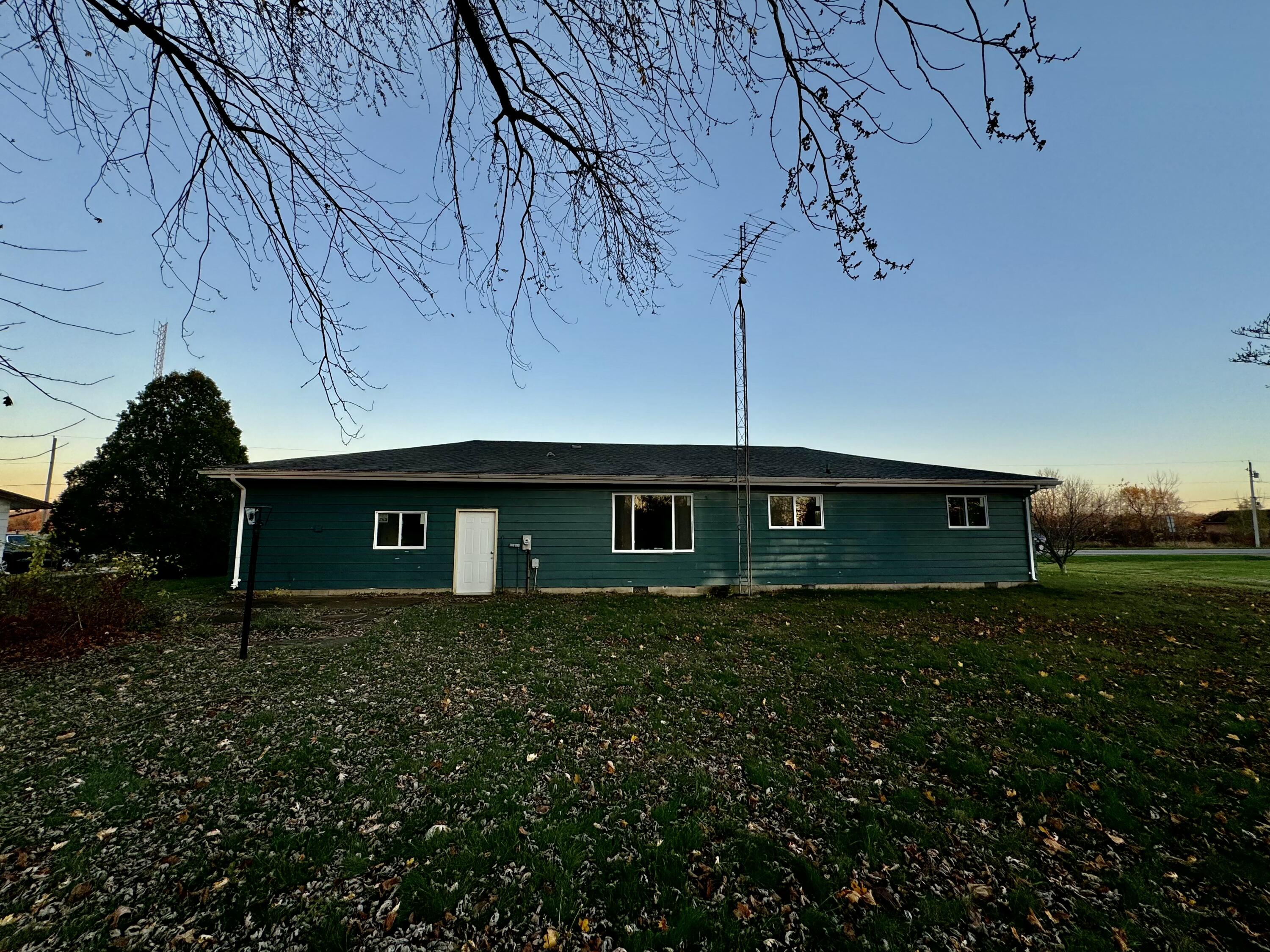 854 S Crystal Avenue Benton Harbor MI 49022