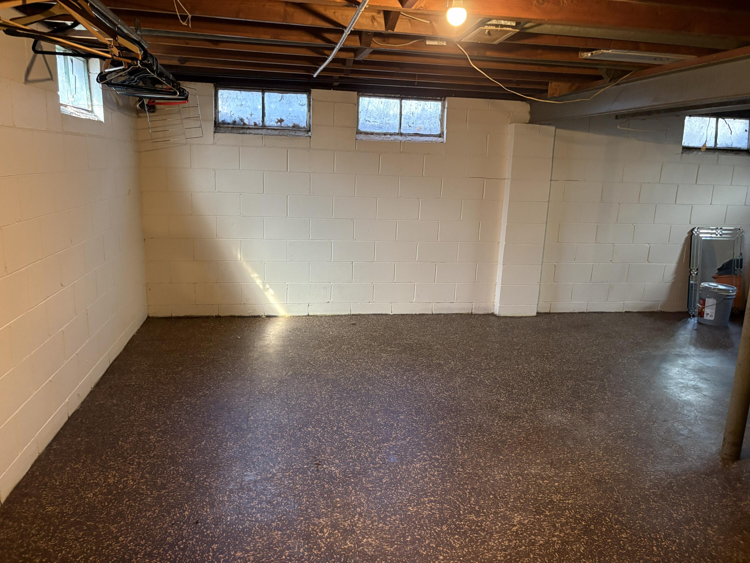 3127 Woodcliffe Drive Muskegon MI 49444