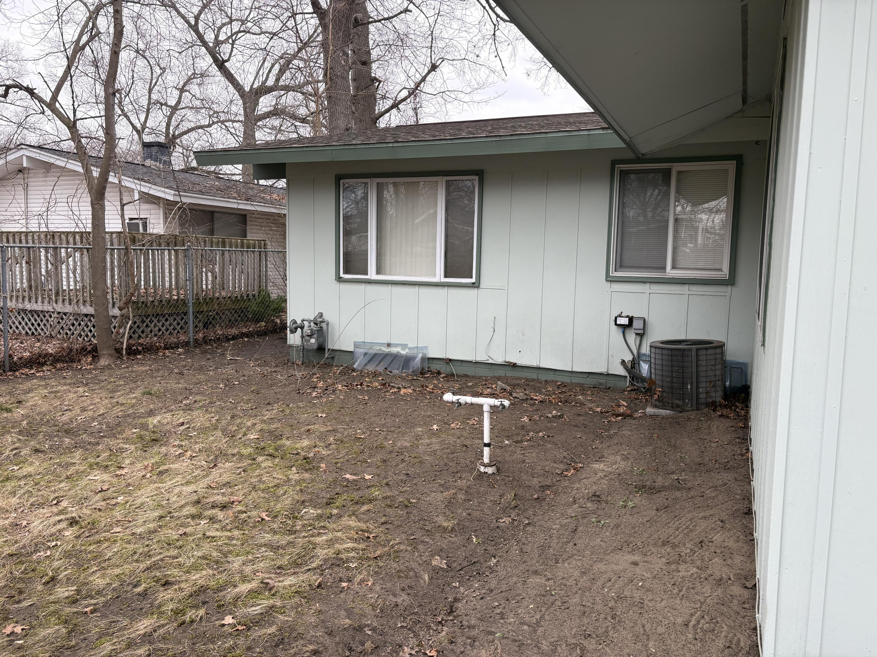 3127 Woodcliffe Drive Muskegon MI 49444