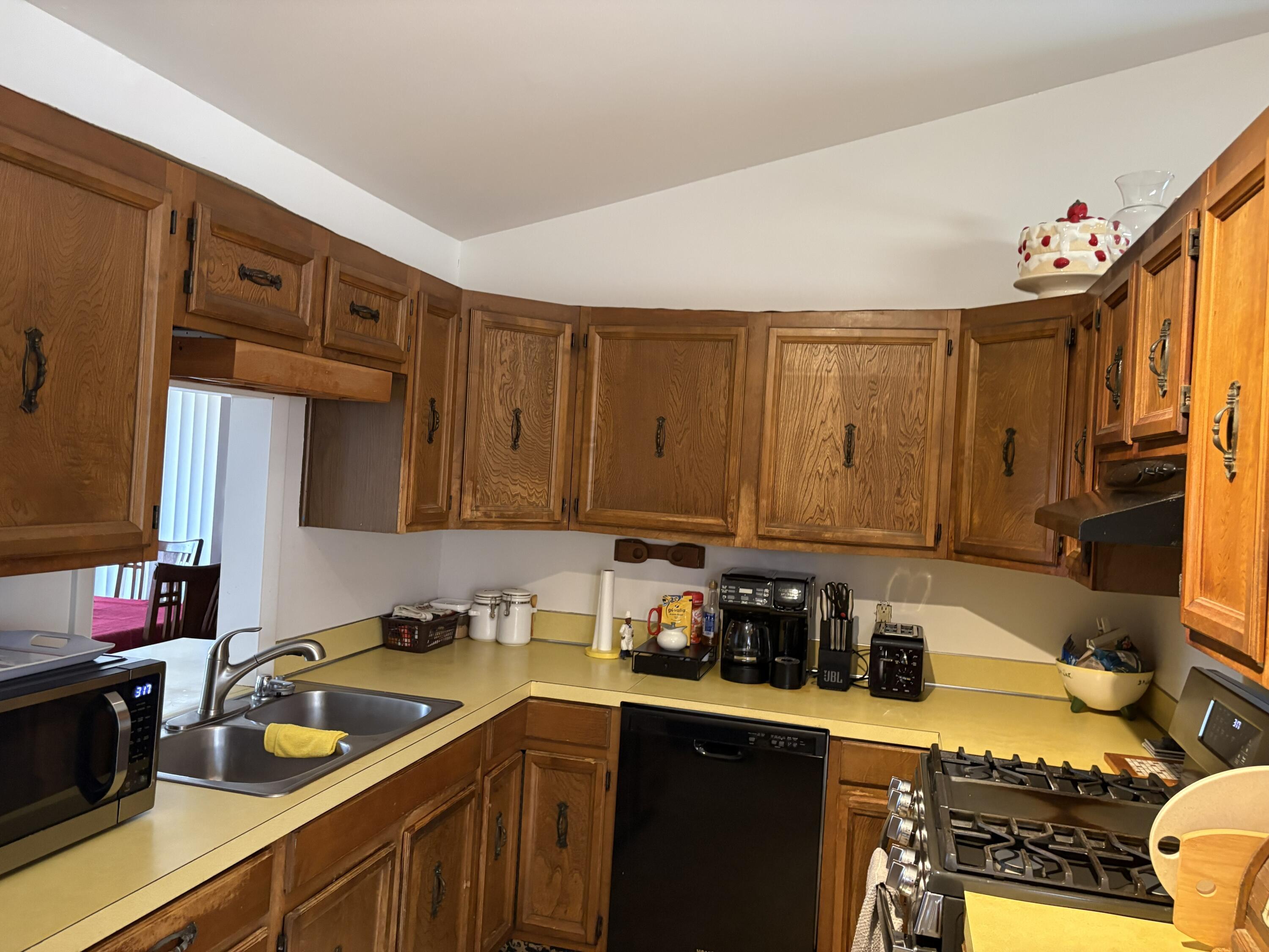 3127 Woodcliffe Drive Muskegon MI 49444
