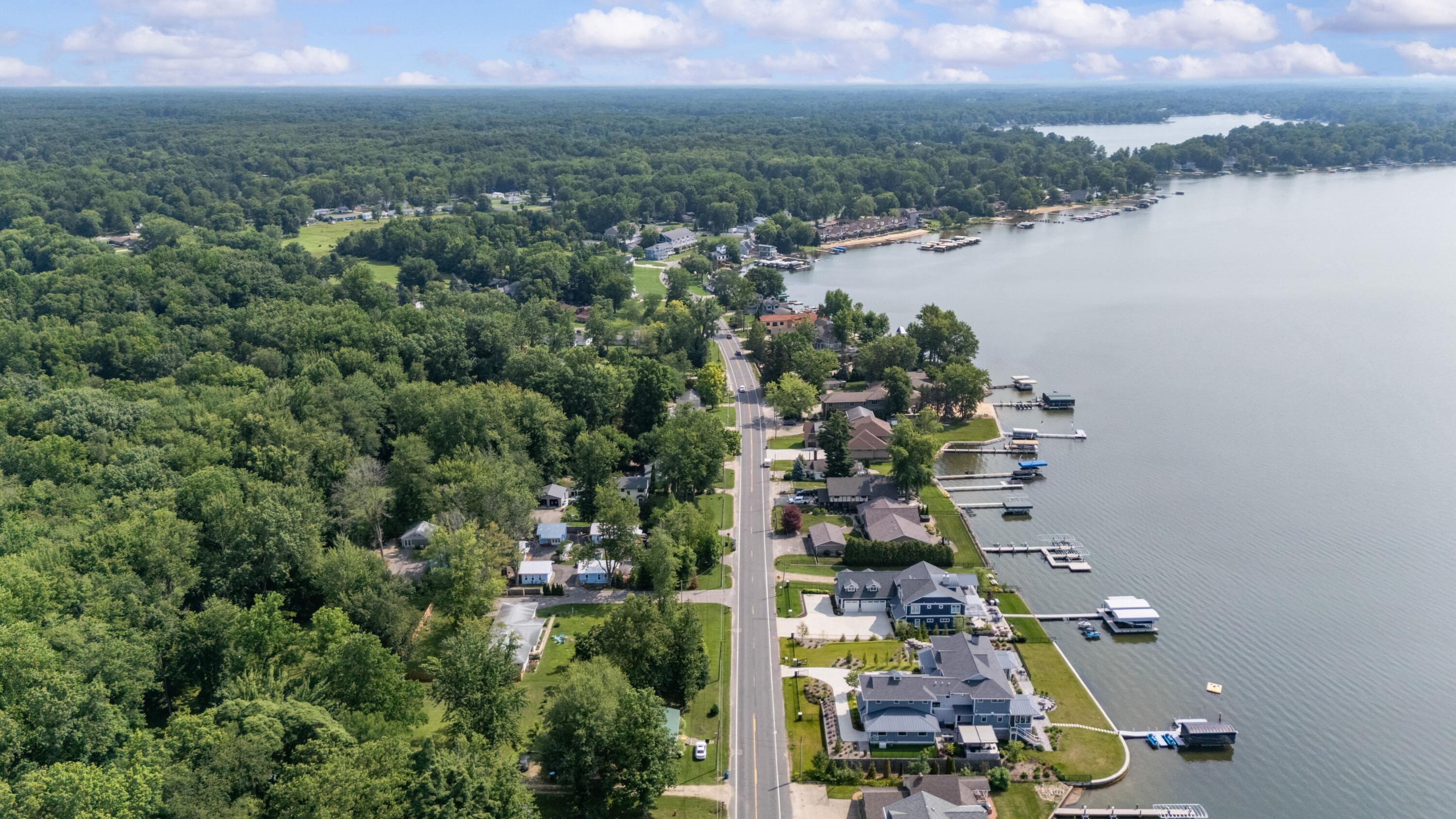5358 Paw Paw Lake Road Coloma MI 49038