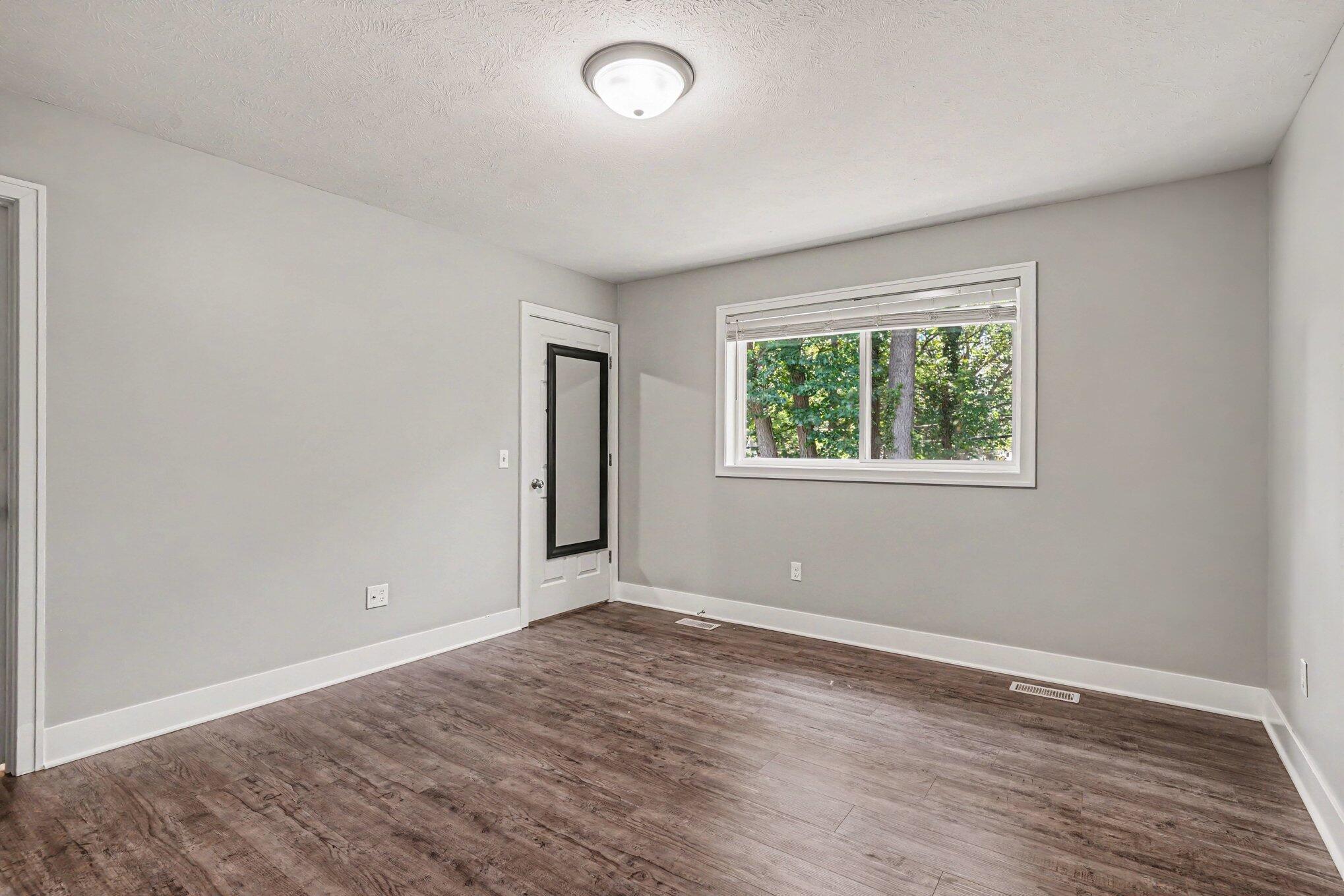 86 Dunton Avenue Holland MI 49424