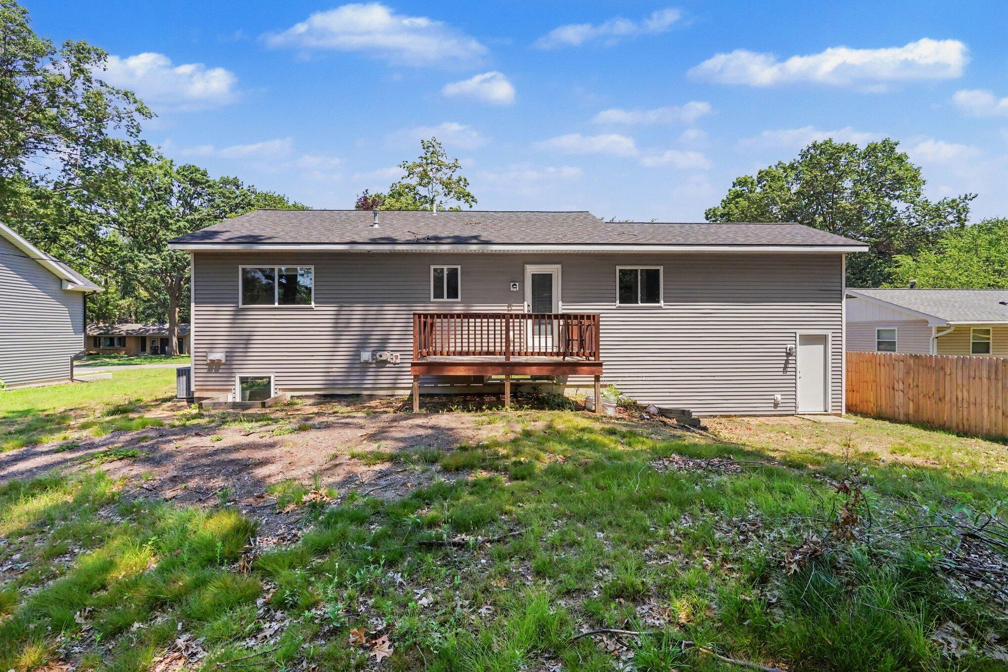 86 Dunton Avenue Holland MI 49424