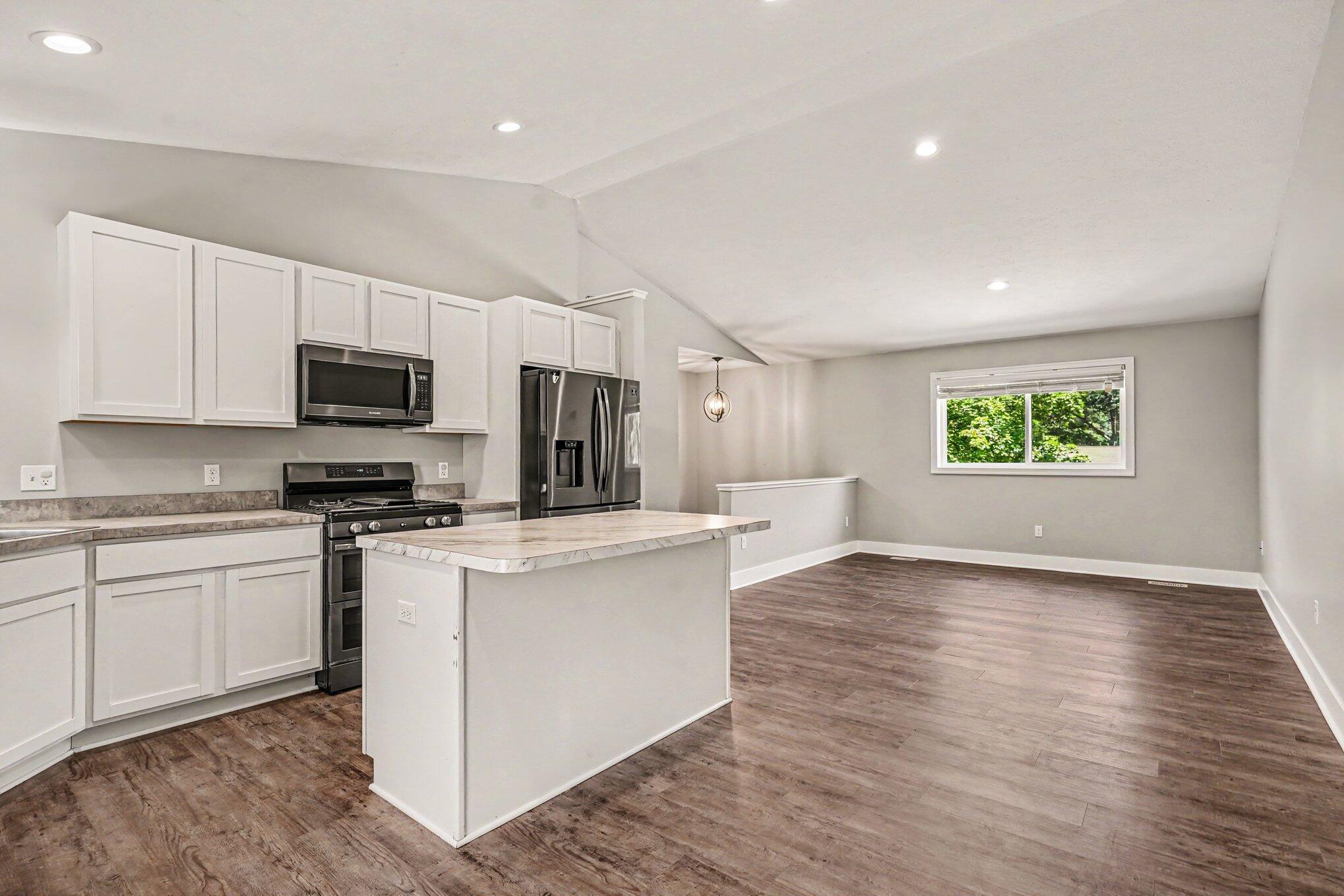 86 Dunton Avenue Holland MI 49424