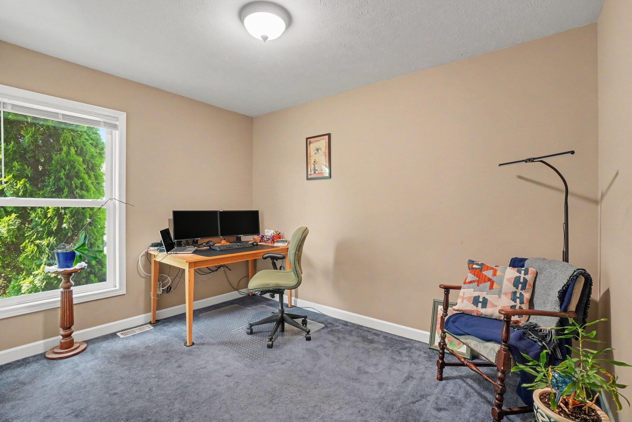 1433 Hillridge Way Zeeland MI 49464