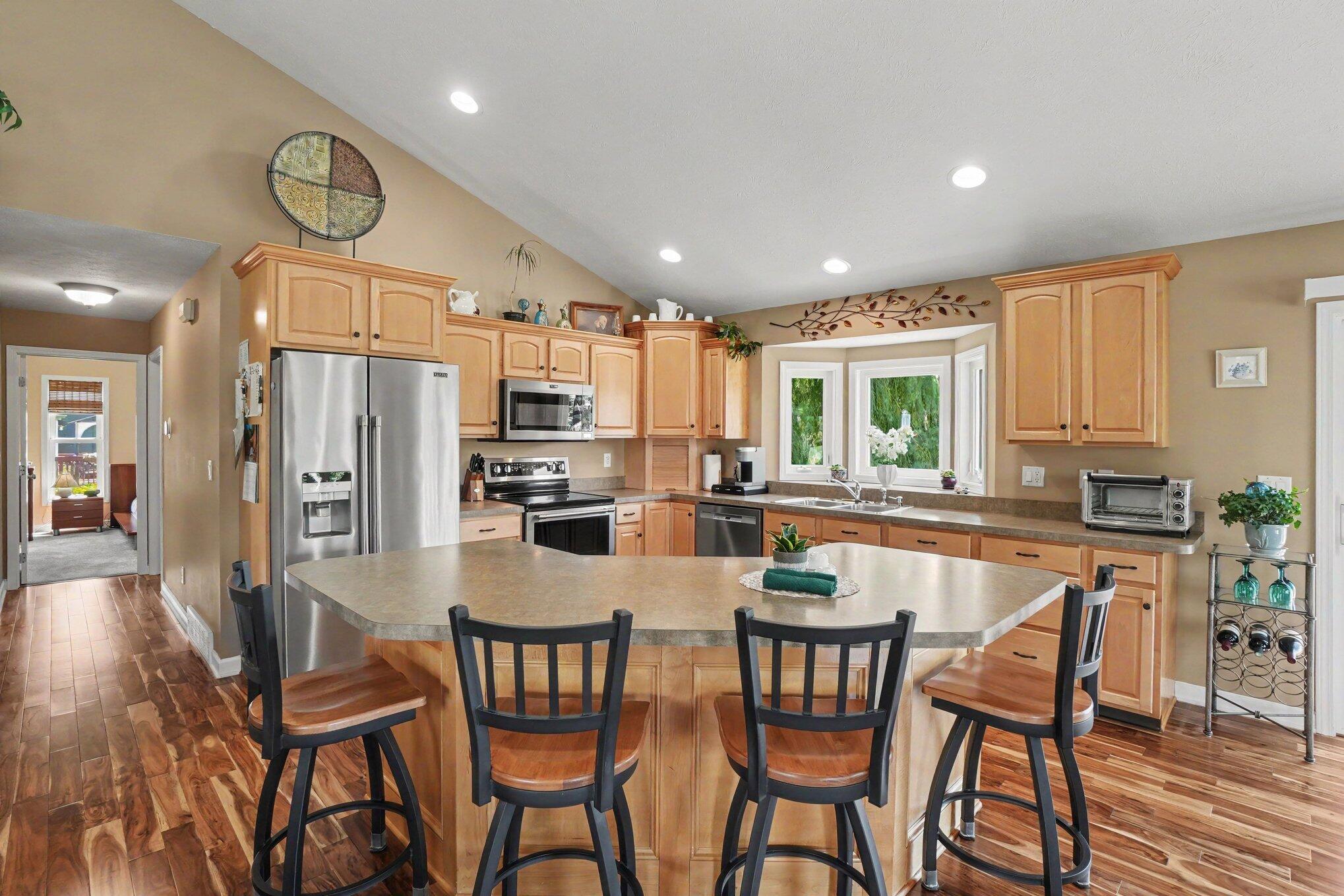 1433 Hillridge Way Zeeland MI 49464