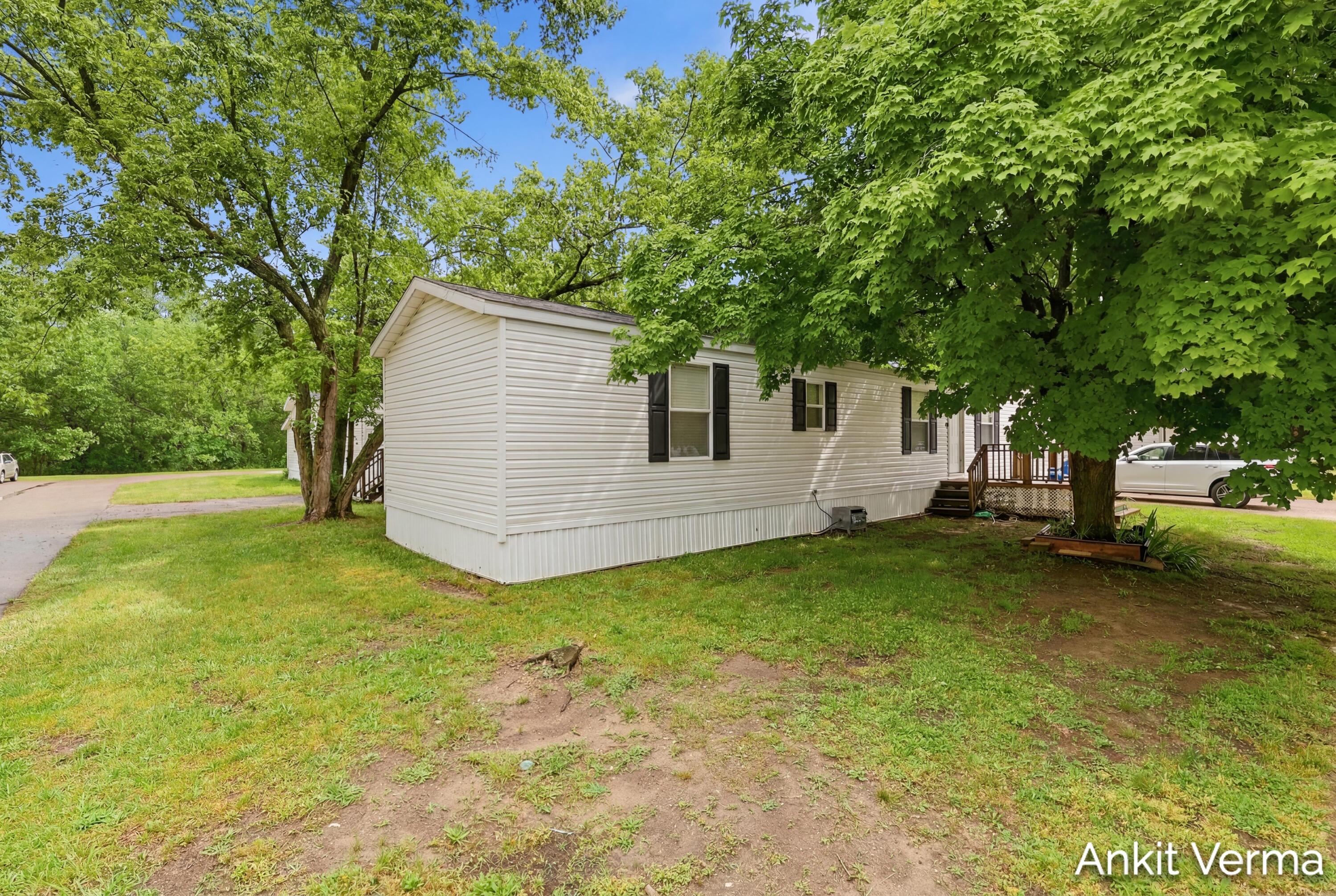 7132 Prestonburg Drive SW Grand Rapids MI 49548