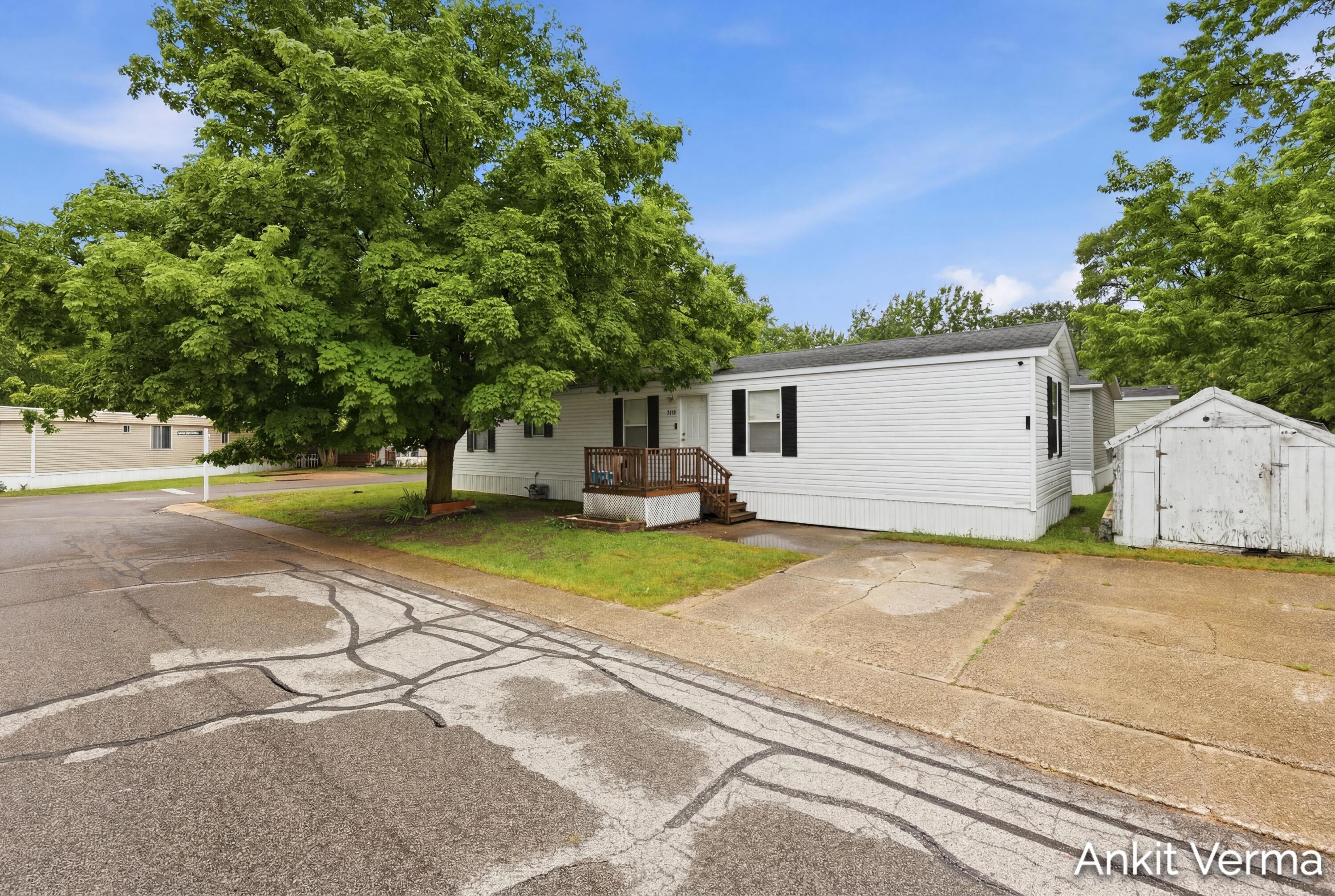 7132 Prestonburg Drive SW Grand Rapids MI 49548