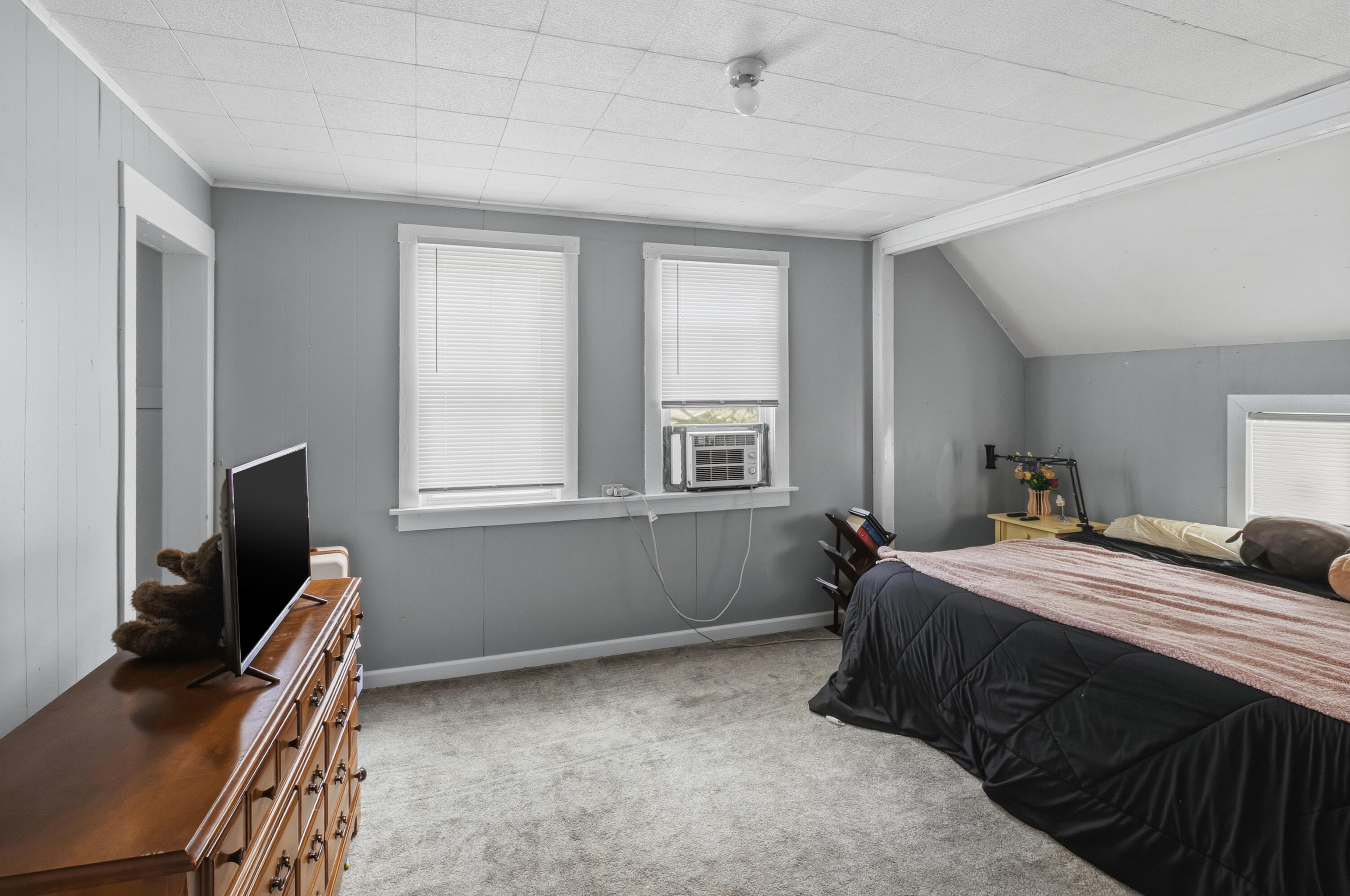 229 Robinson Street Allegan MI 49010