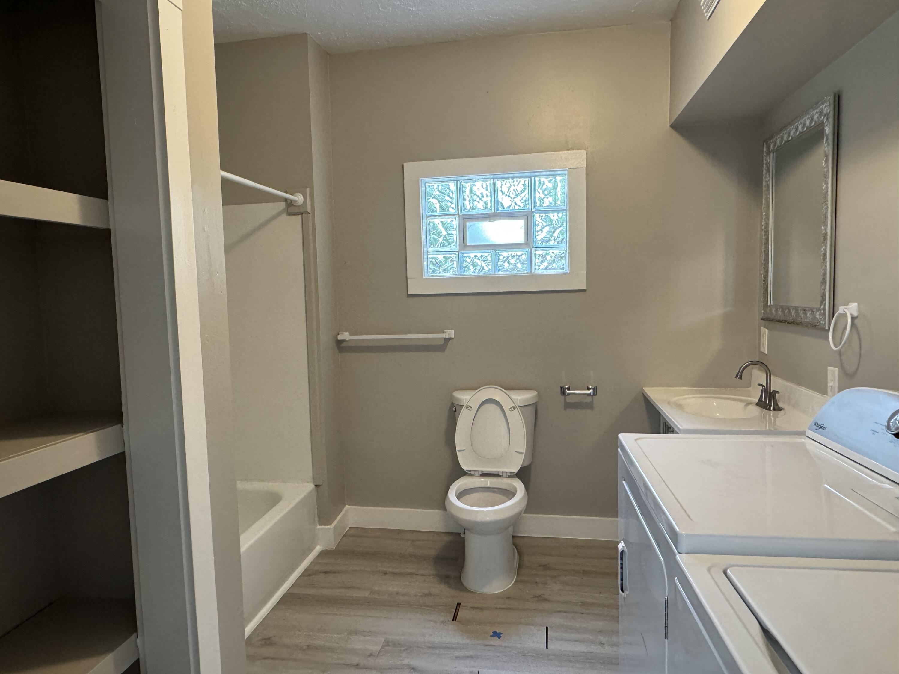 828 Isabella Court SE Grand Rapids MI 49507