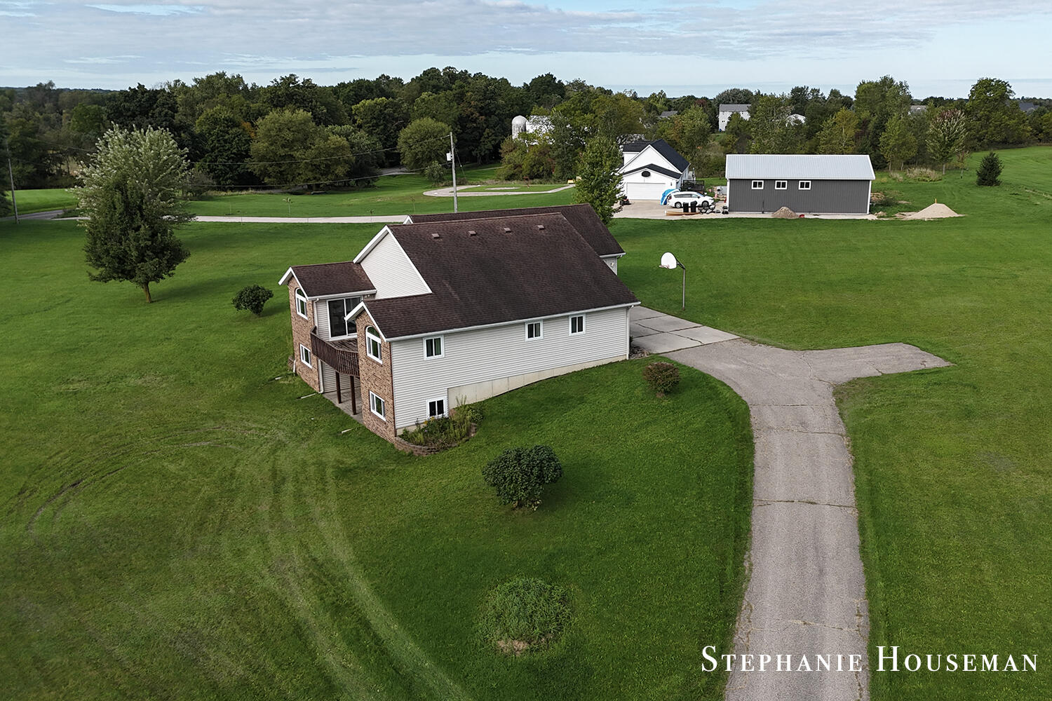 5169 SE Snow Avenue Ada MI 49301