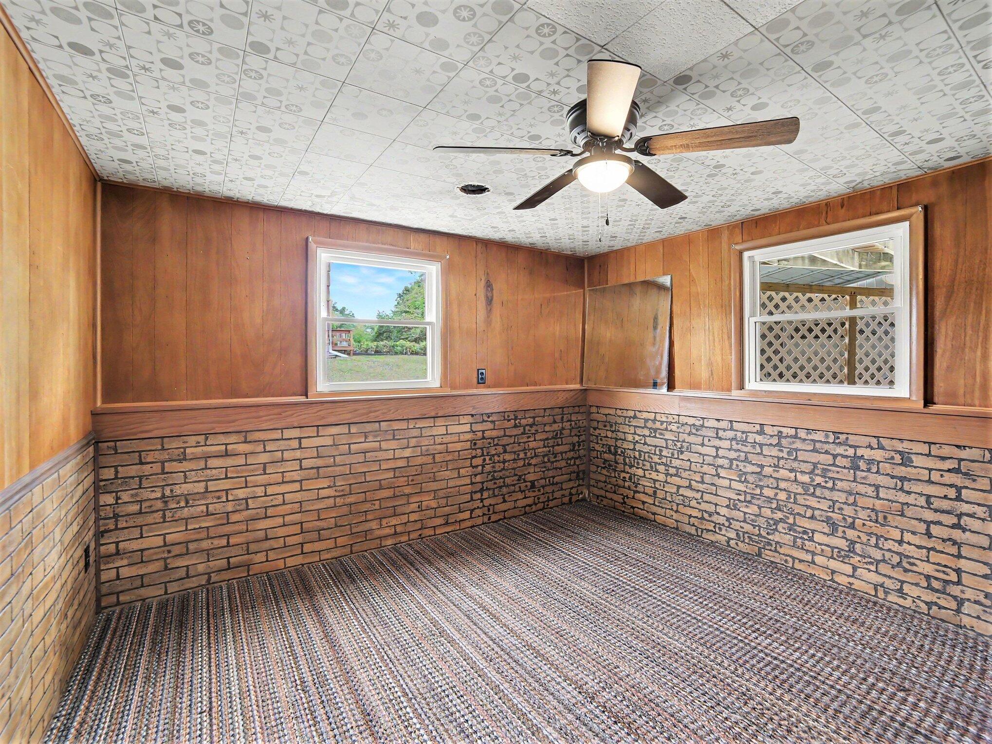 1825 Oak Park Drive Muskegon MI 49442