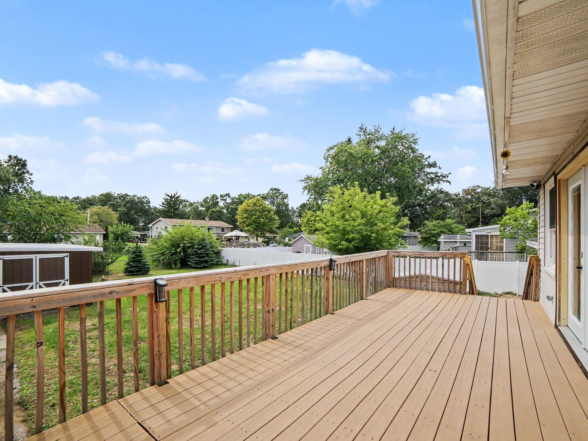 1825 Oak Park Drive Muskegon MI 49442