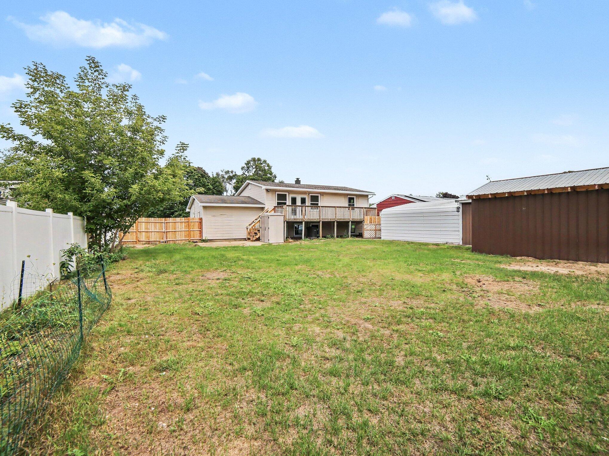 1825 Oak Park Drive Muskegon MI 49442