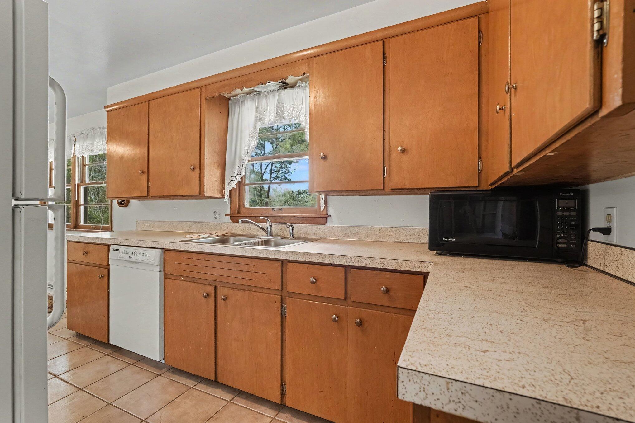 13251 New Holland Street Holland MI 49424