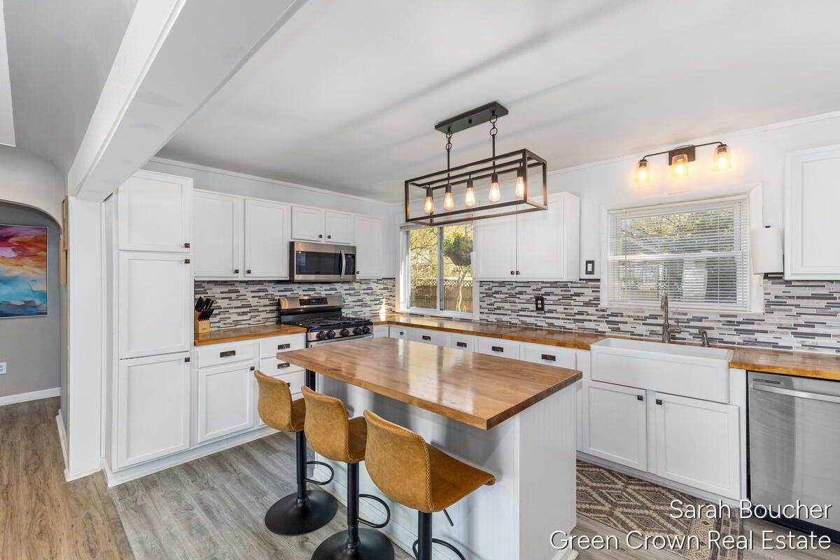 157 1st Avenue Norton Shores MI 49444