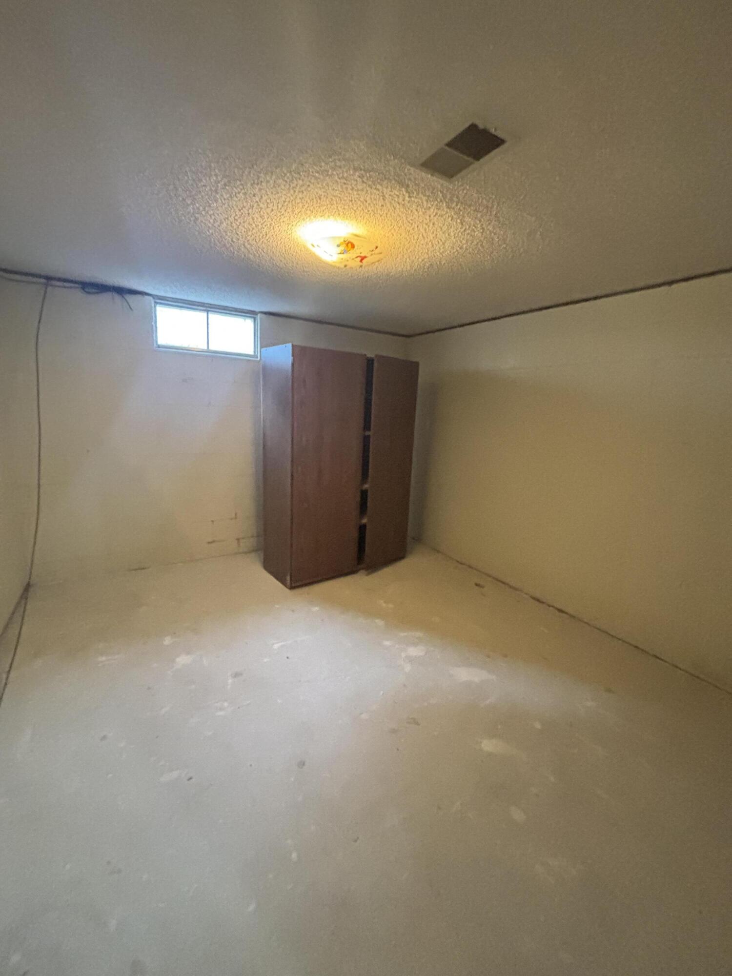 3171 Kooi Street Muskegon MI 49444