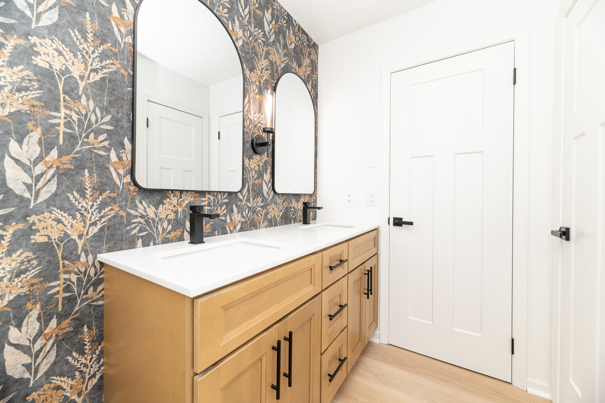 5564 Newton Avenue Coloma MI 49038