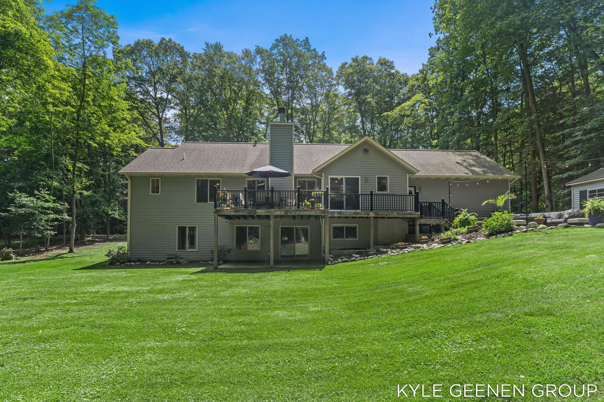 208 Chicago Avenue Holland MI 49424