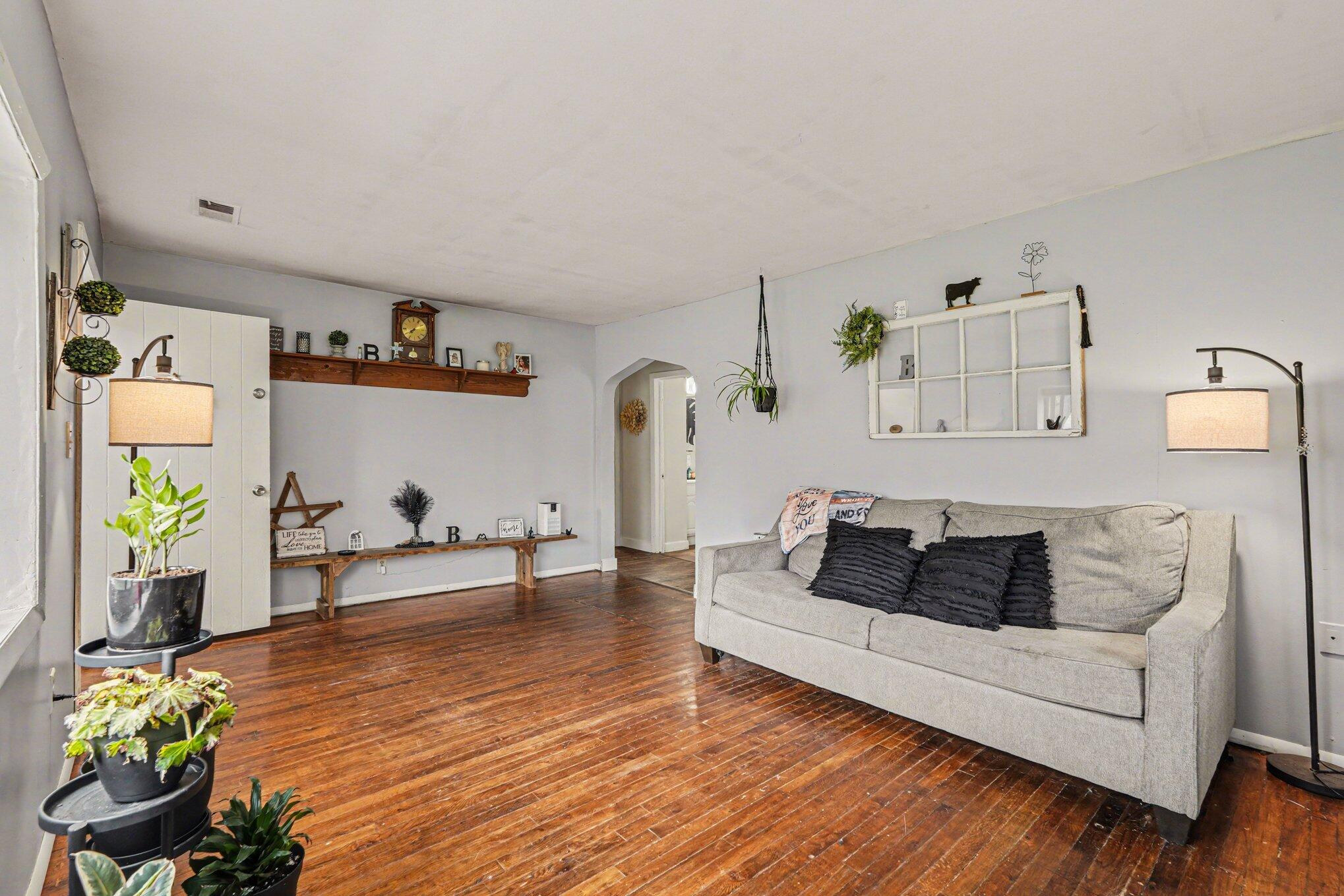 320 Nancy Street SE Grand Rapids MI 49548