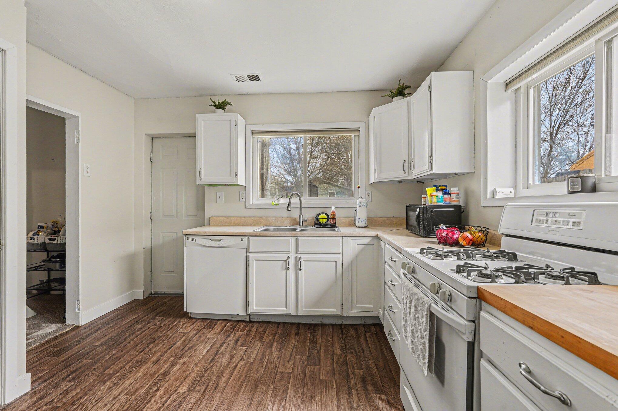 320 Nancy Street SE Grand Rapids MI 49548
