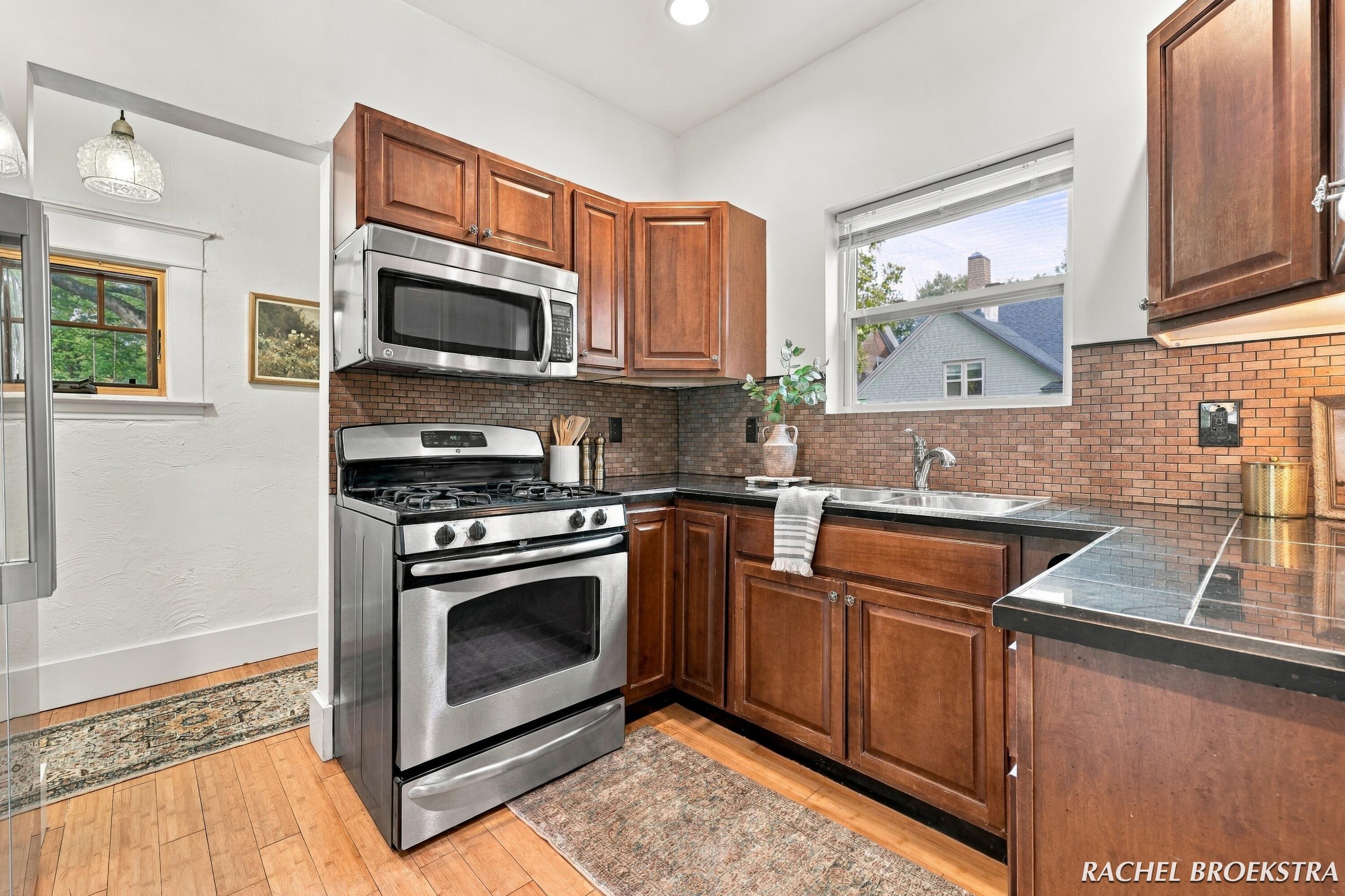 449 Giddings Avenue SE Grand Rapids MI 49506