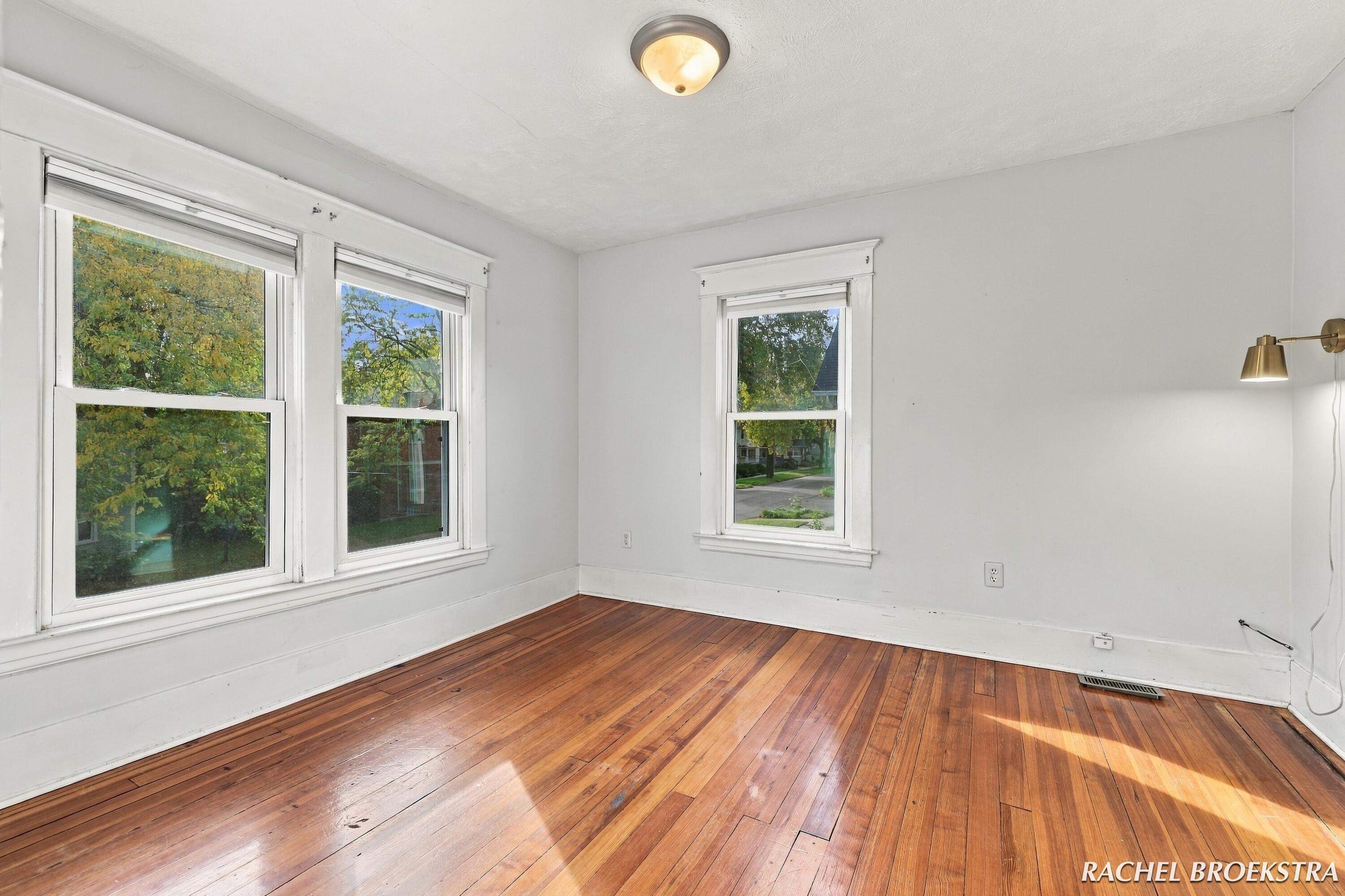 449 Giddings Avenue SE Grand Rapids MI 49506