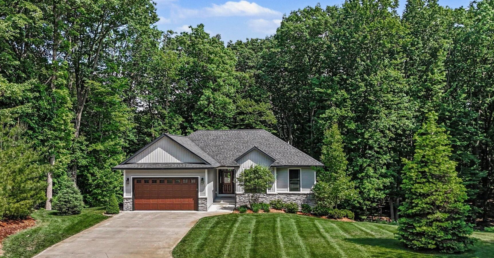 5451 Breckenridge Drive Ludington MI 49431