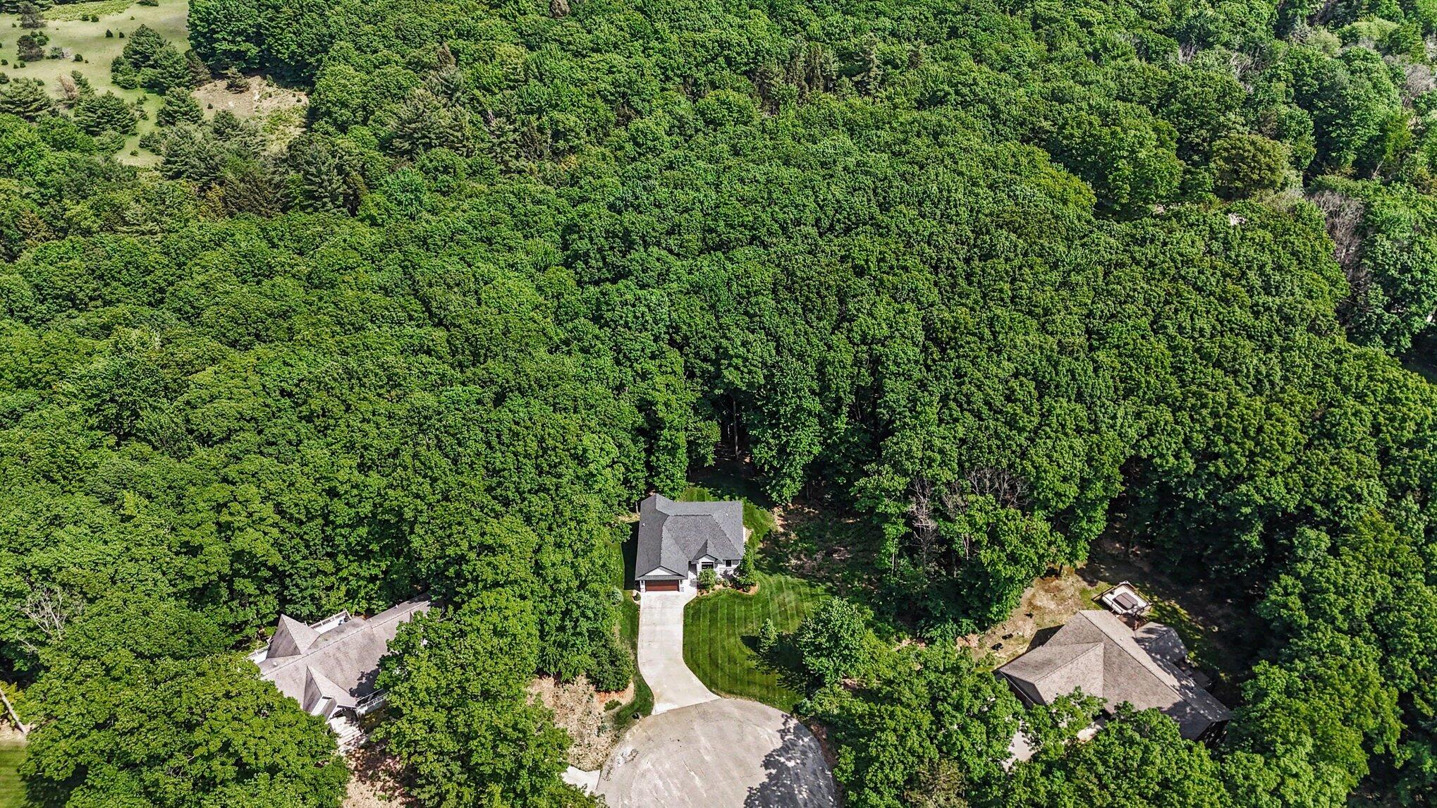 5451 Breckenridge Drive Ludington MI 49431