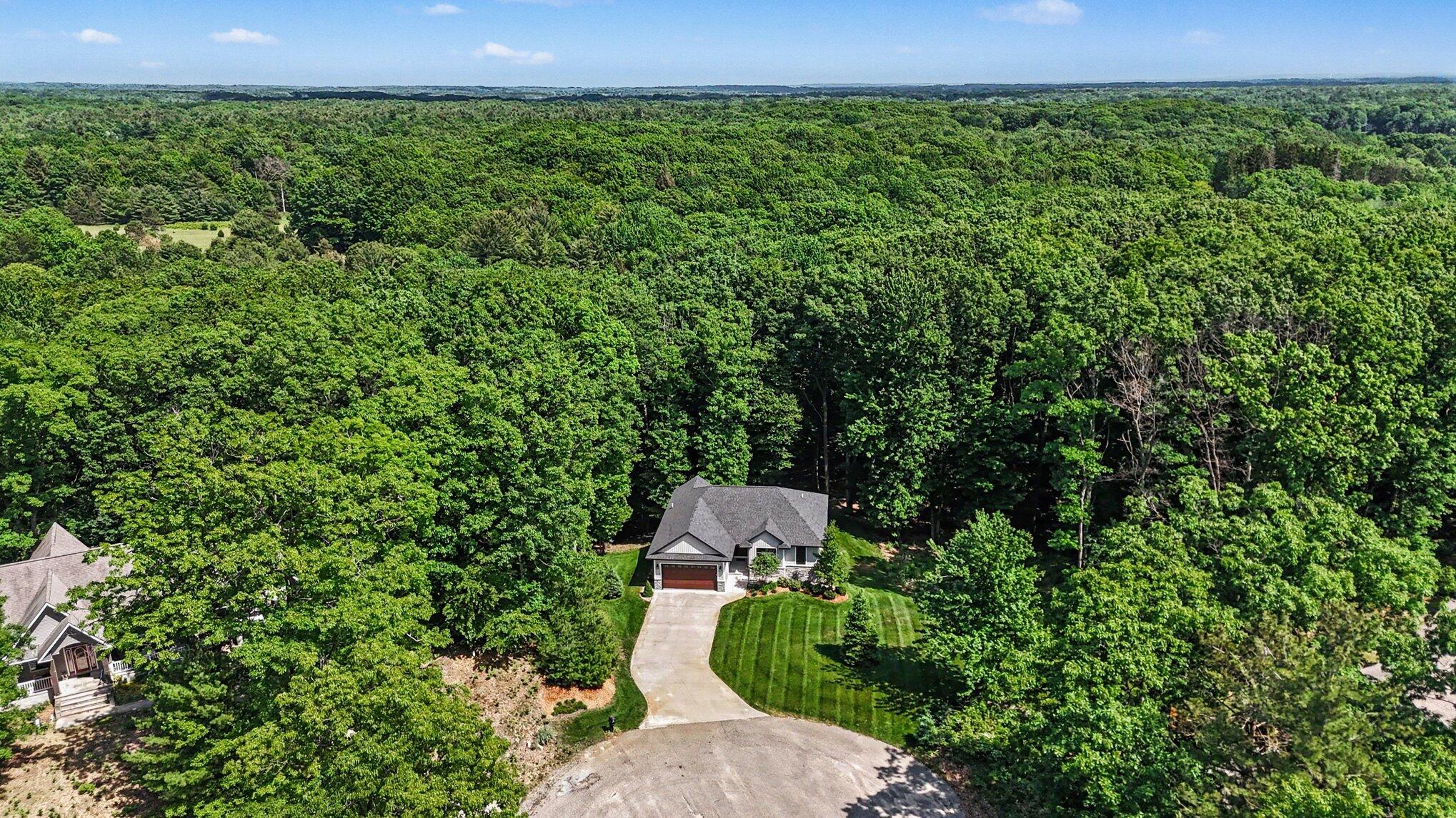 5451 Breckenridge Drive Ludington MI 49431