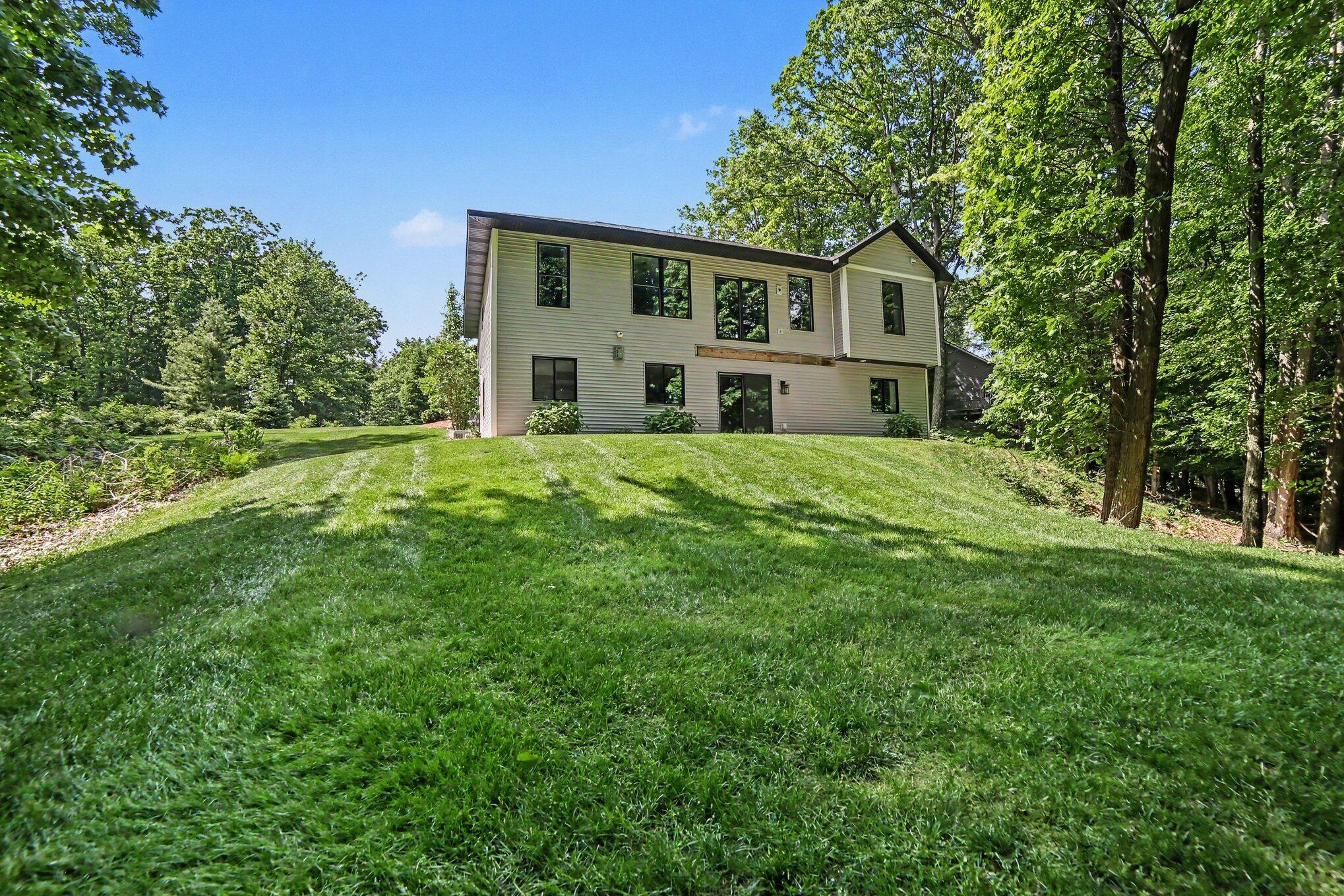 5451 Breckenridge Drive Ludington MI 49431