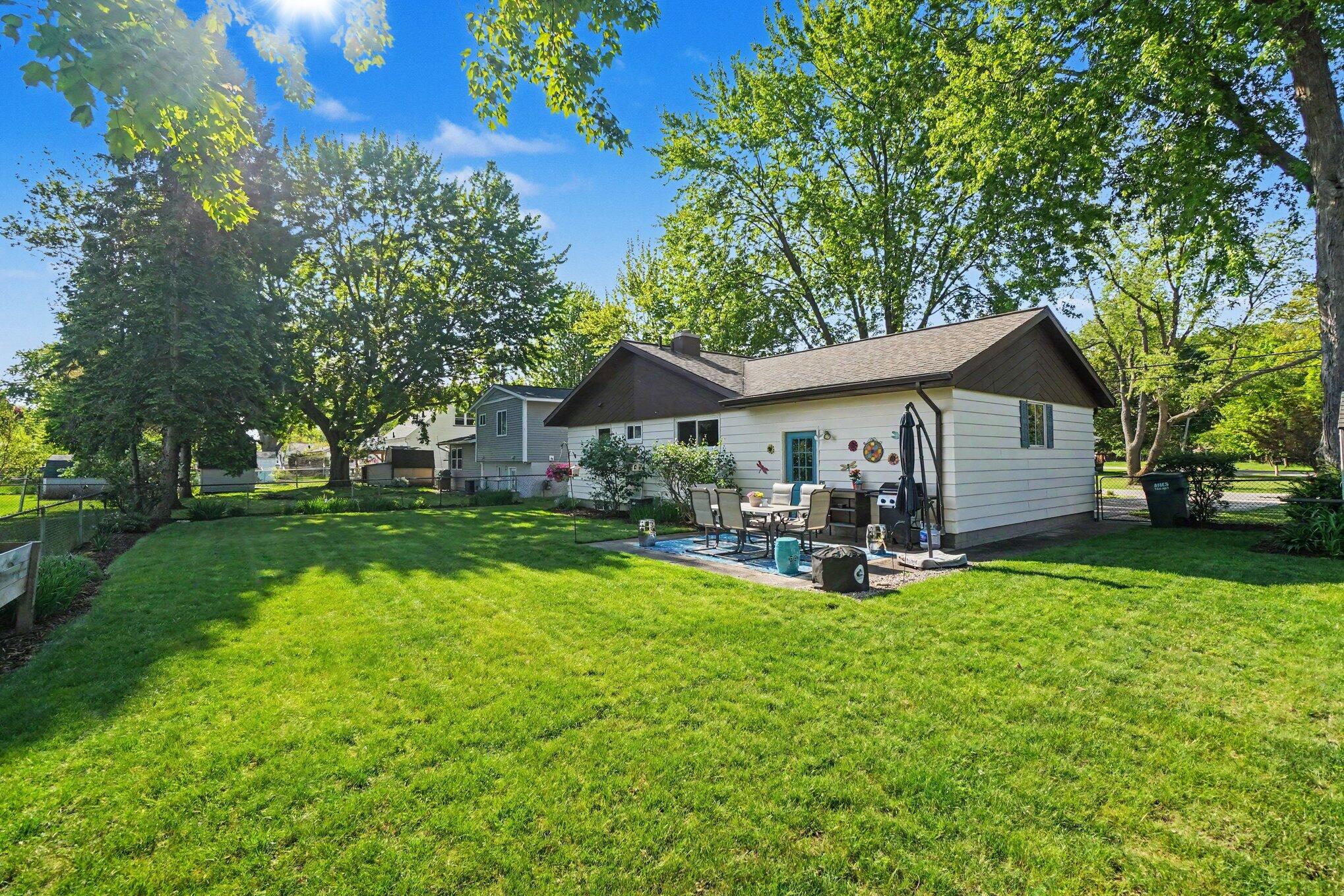 2286 Leif Avenue Muskegon MI 49441