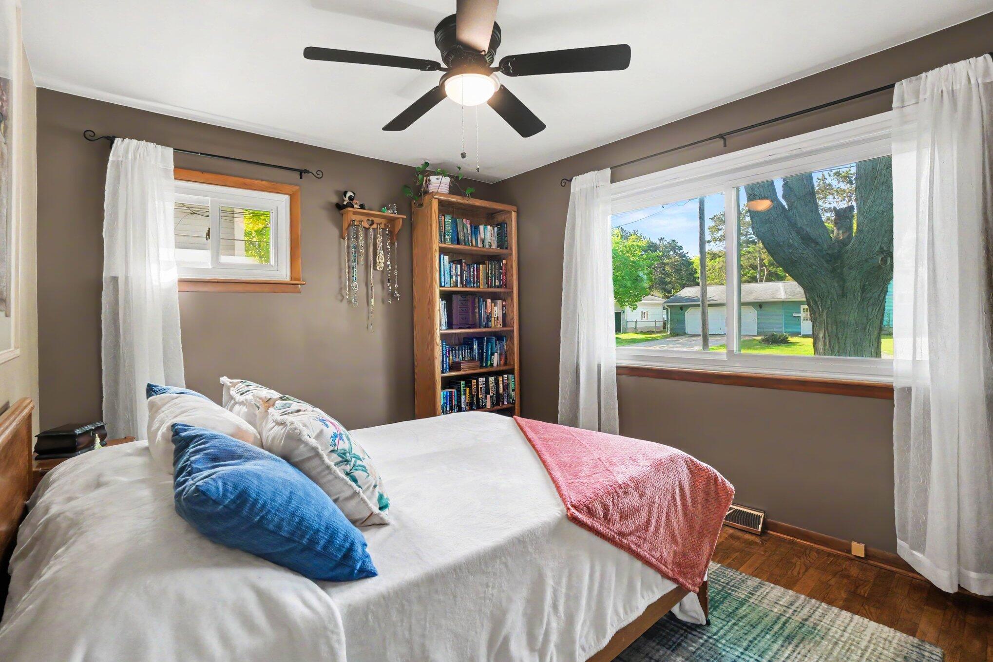 2286 Leif Avenue Muskegon MI 49441