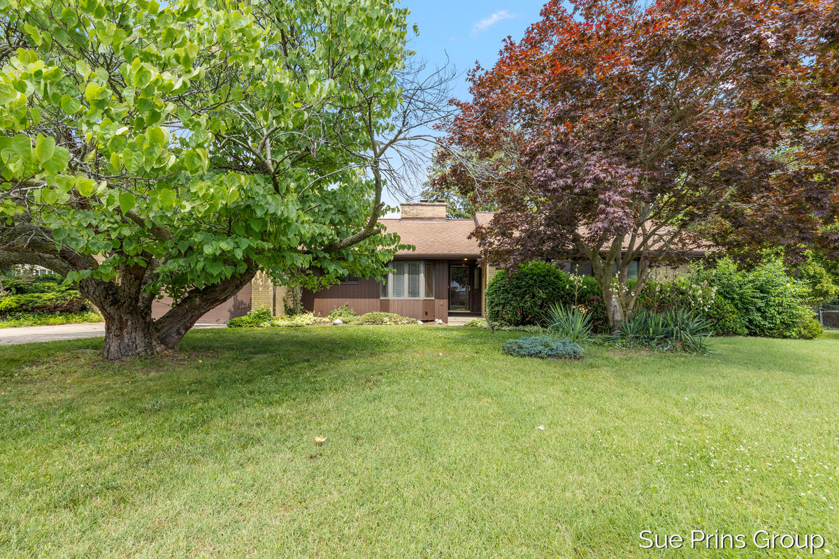 1809 7th Street NW Grand Rapids MI 49504
