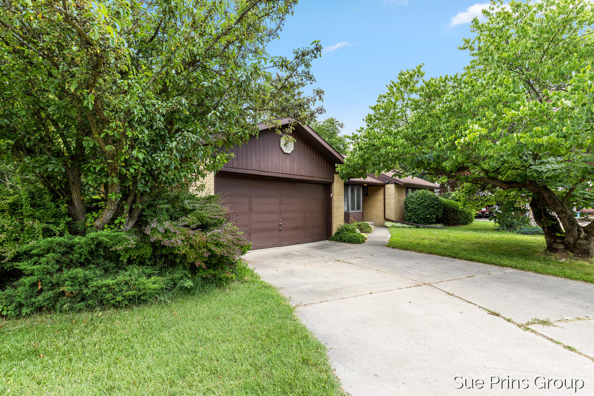 1809 7th Street NW Grand Rapids MI 49504