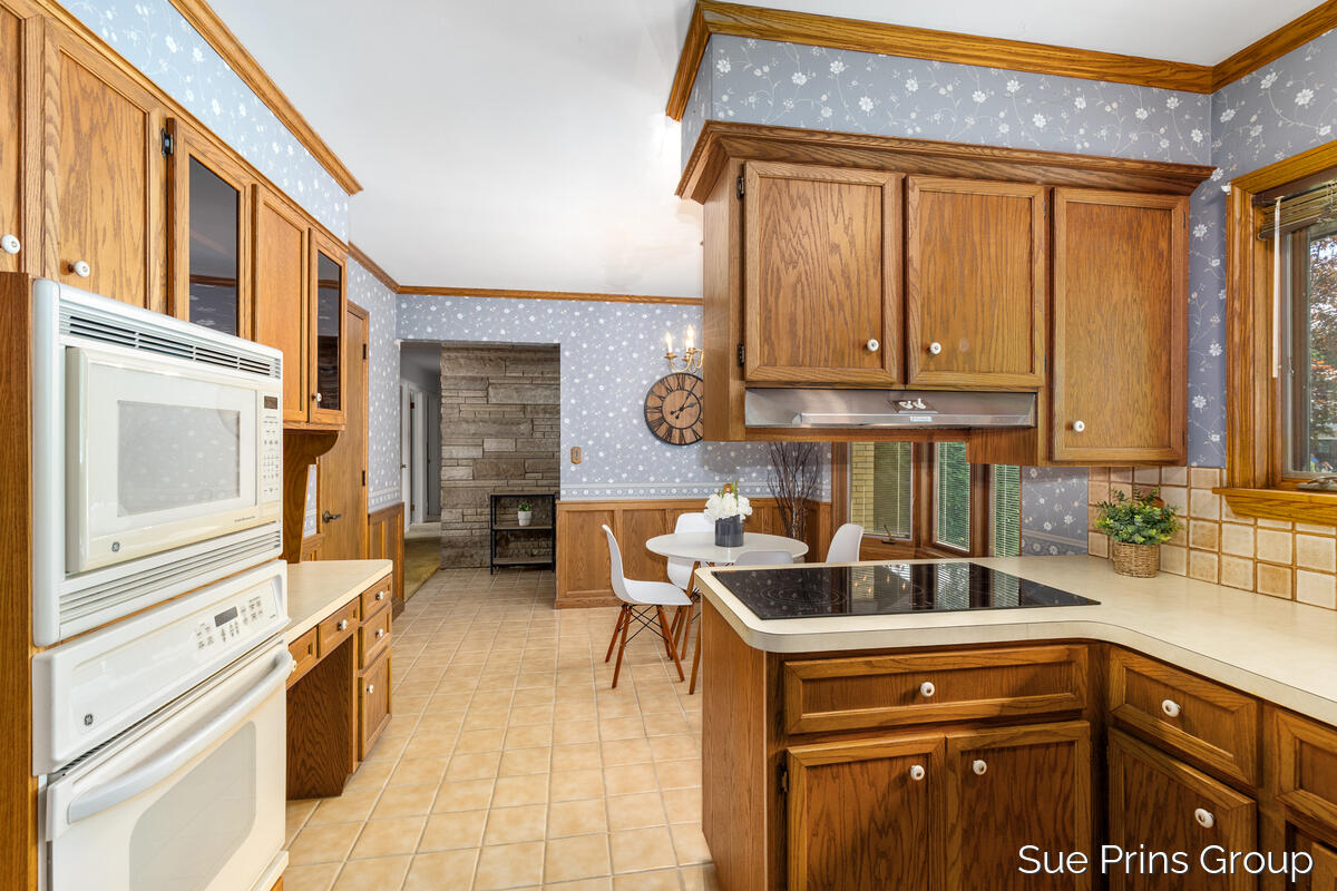 1809 7th Street NW Grand Rapids MI 49504