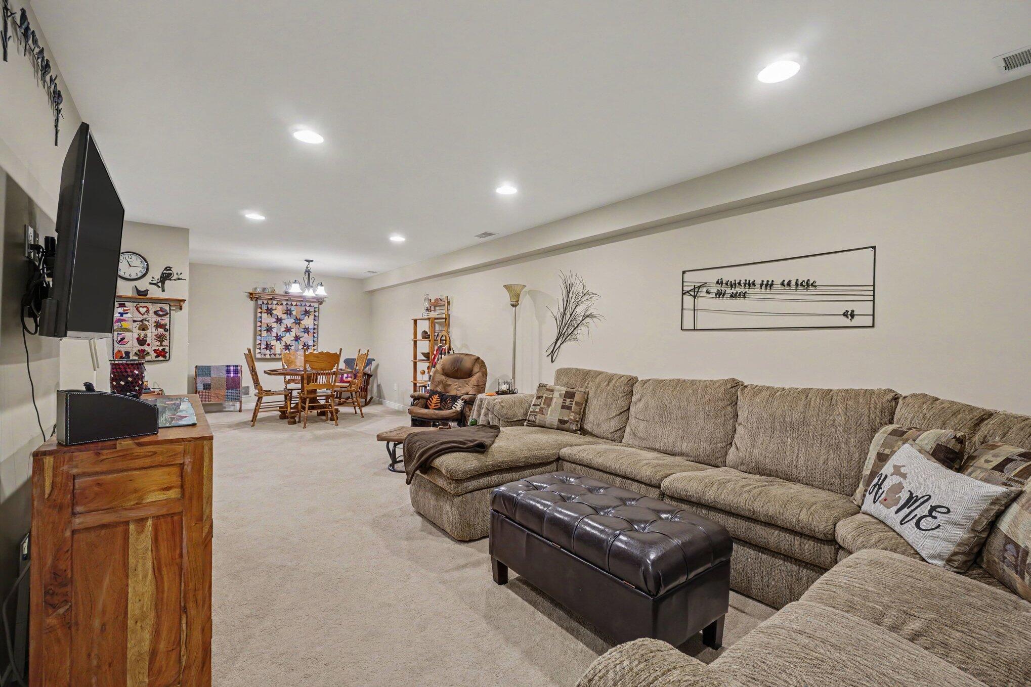 2133 S Van Kal Street Kalamazoo MI 49009