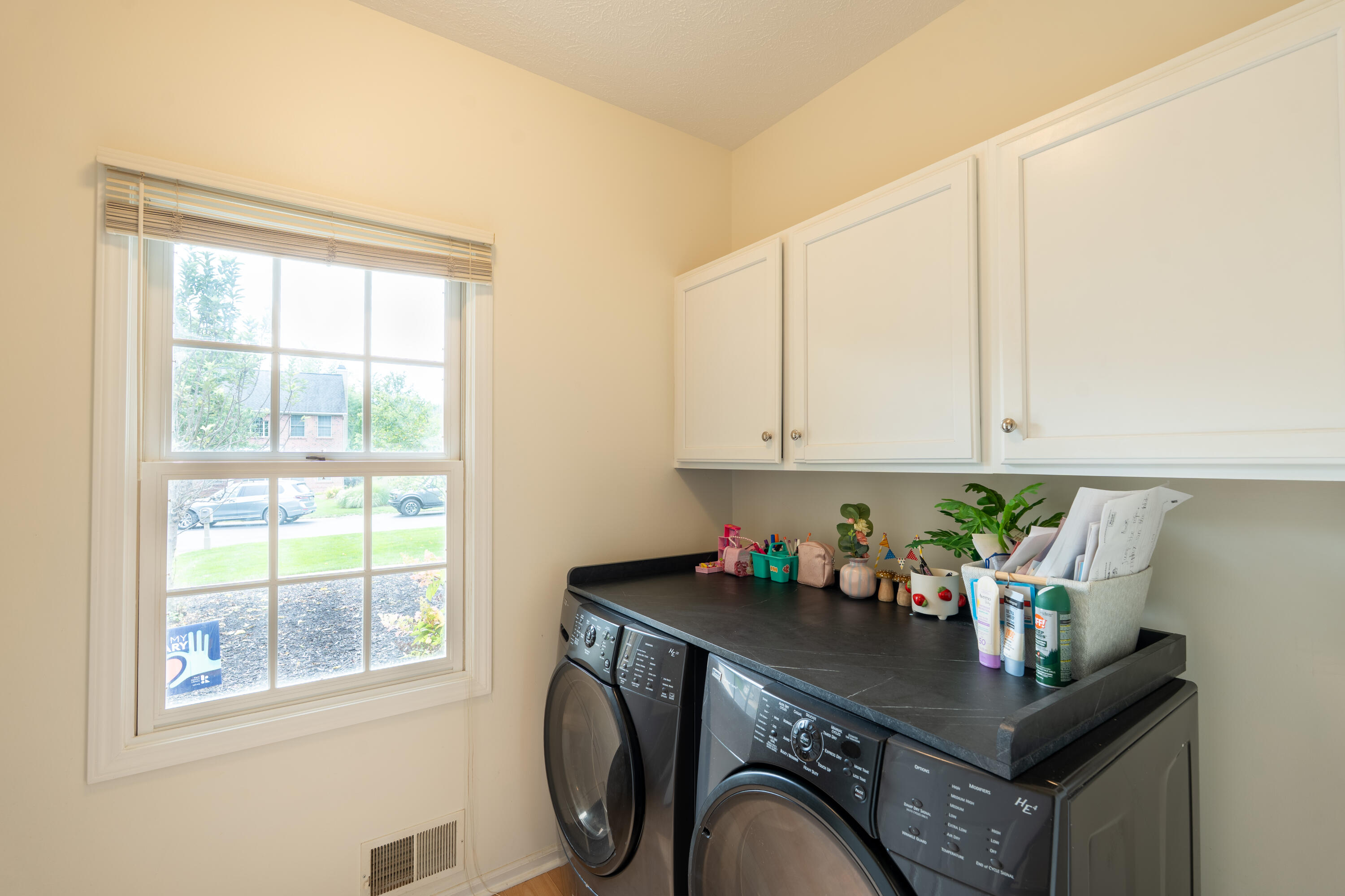 1621 Falcon Crest Drive NE Grand Rapids MI 49525