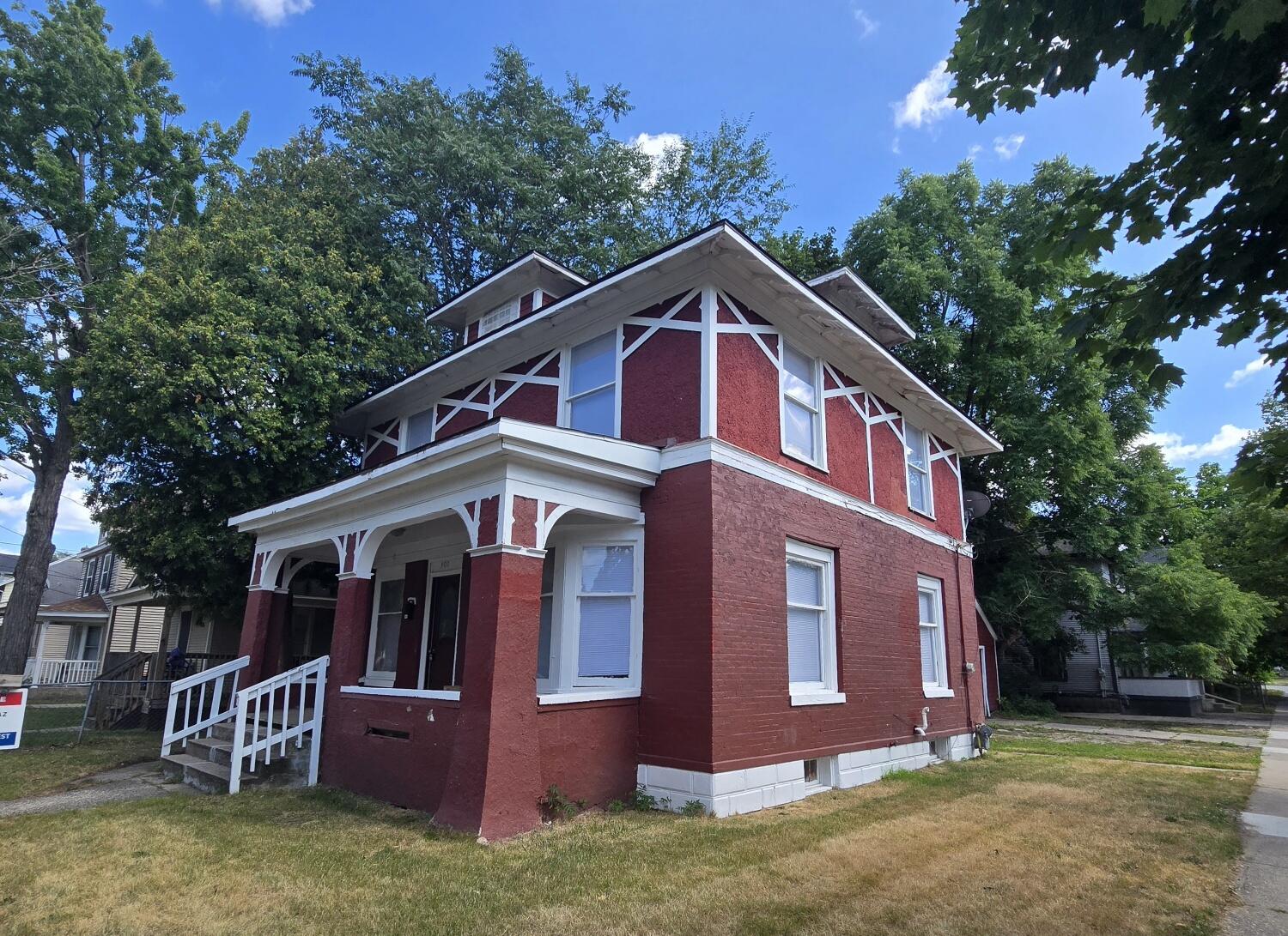 900 Watkins Street SE Grand Rapids MI 49507
