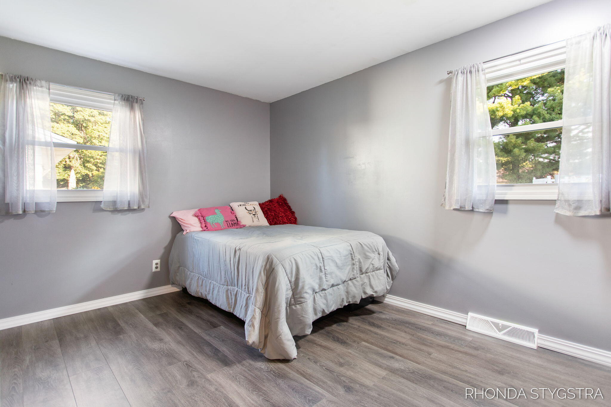 575 Pineview Drive Holland MI 49424