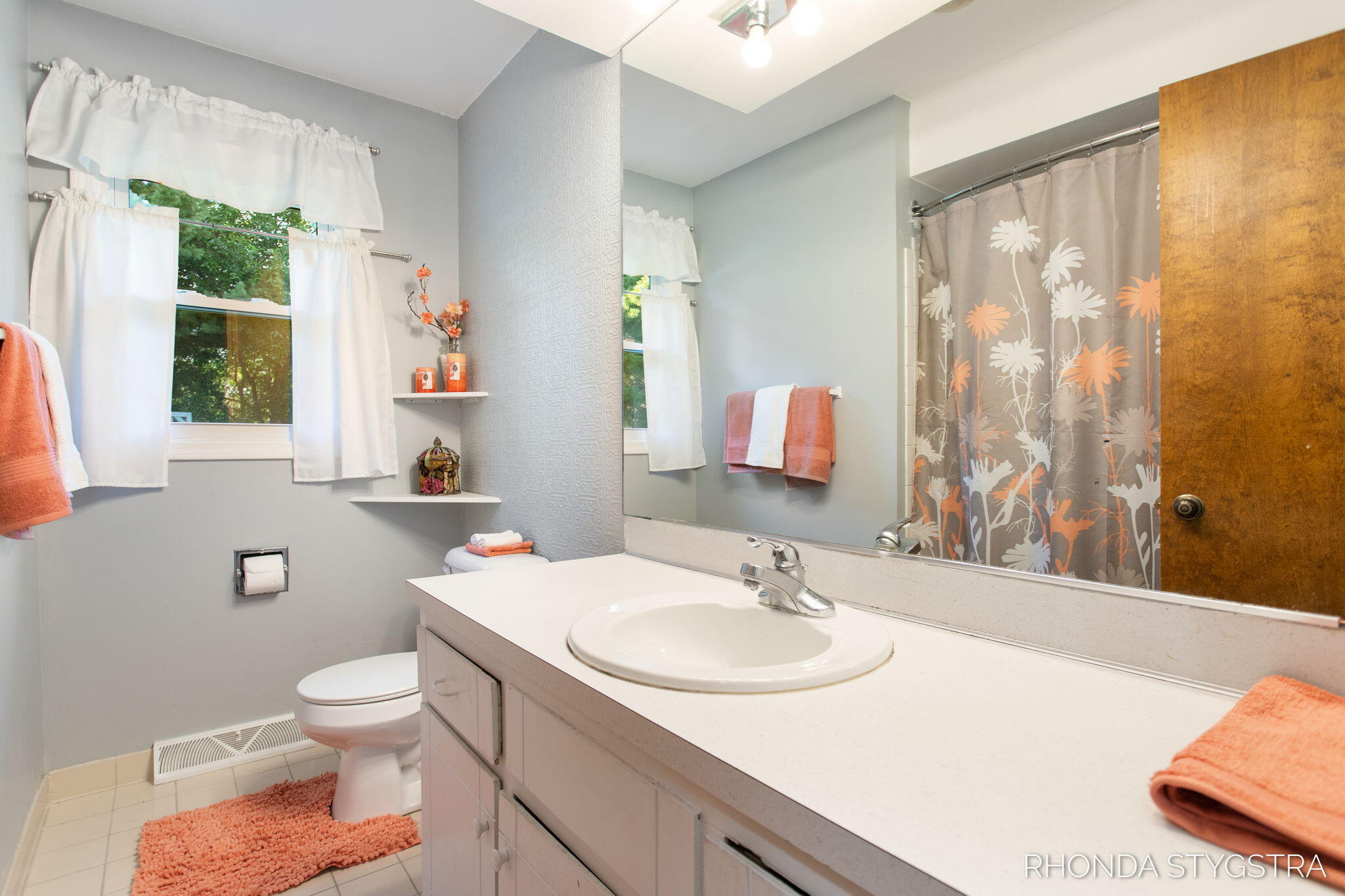 575 Pineview Drive Holland MI 49424