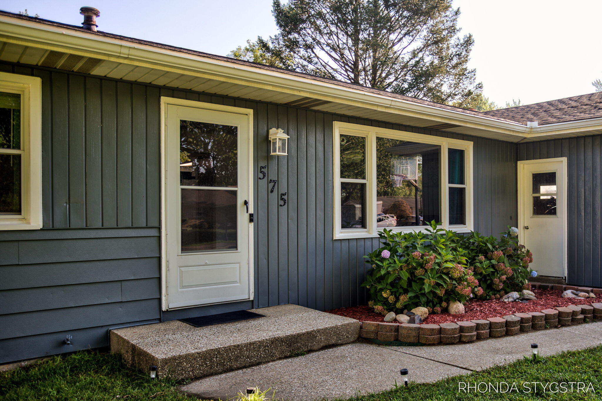 575 Pineview Drive Holland MI 49424