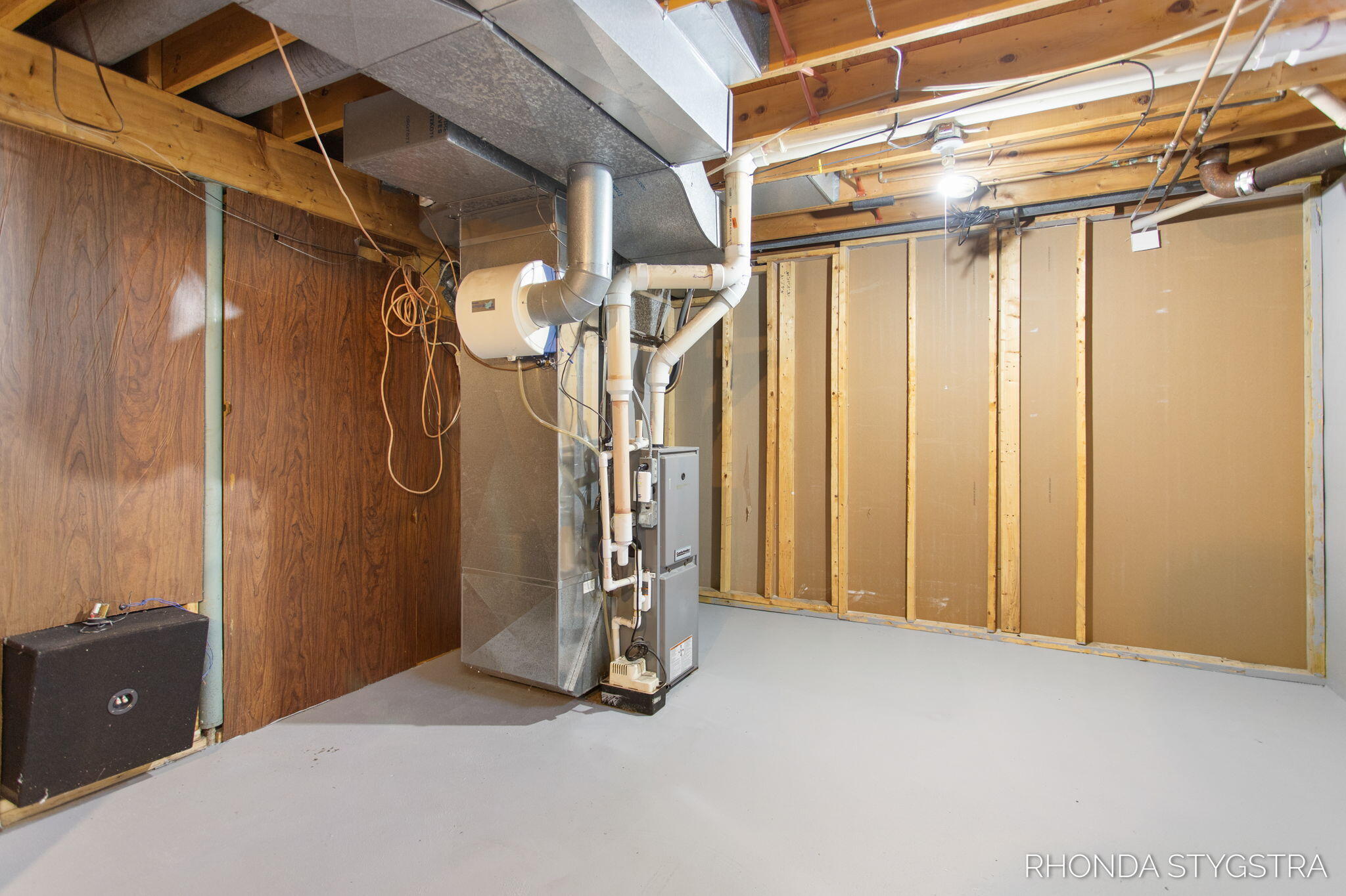 575 Pineview Drive Holland MI 49424