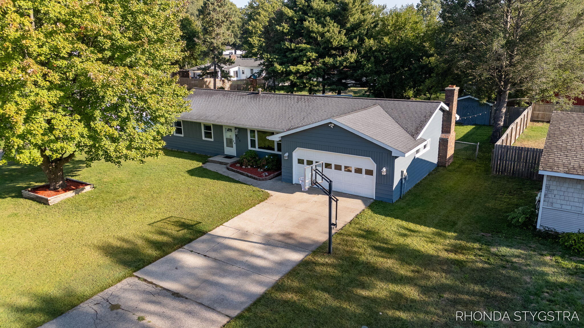 575 Pineview Drive Holland MI 49424