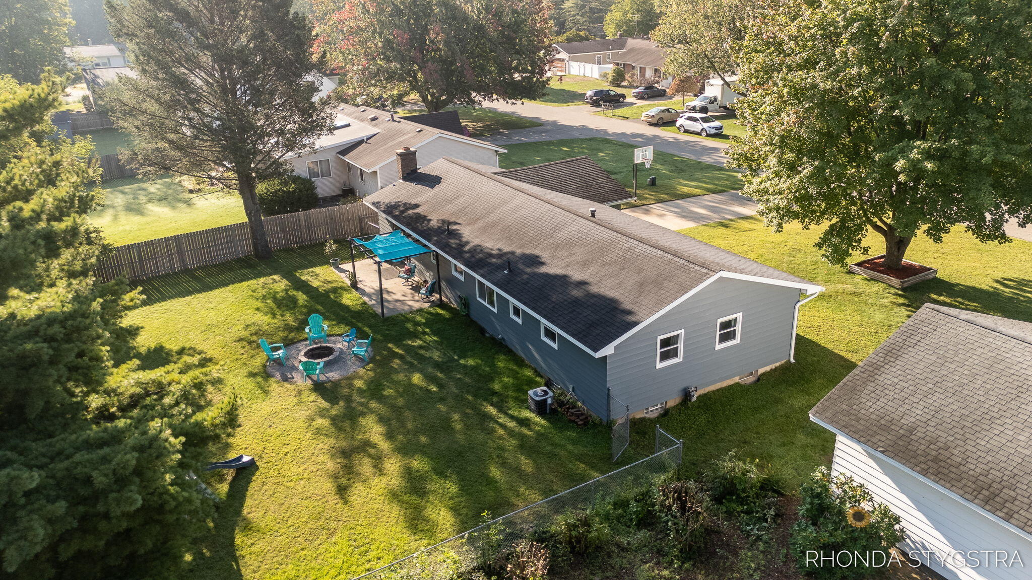 575 Pineview Drive Holland MI 49424