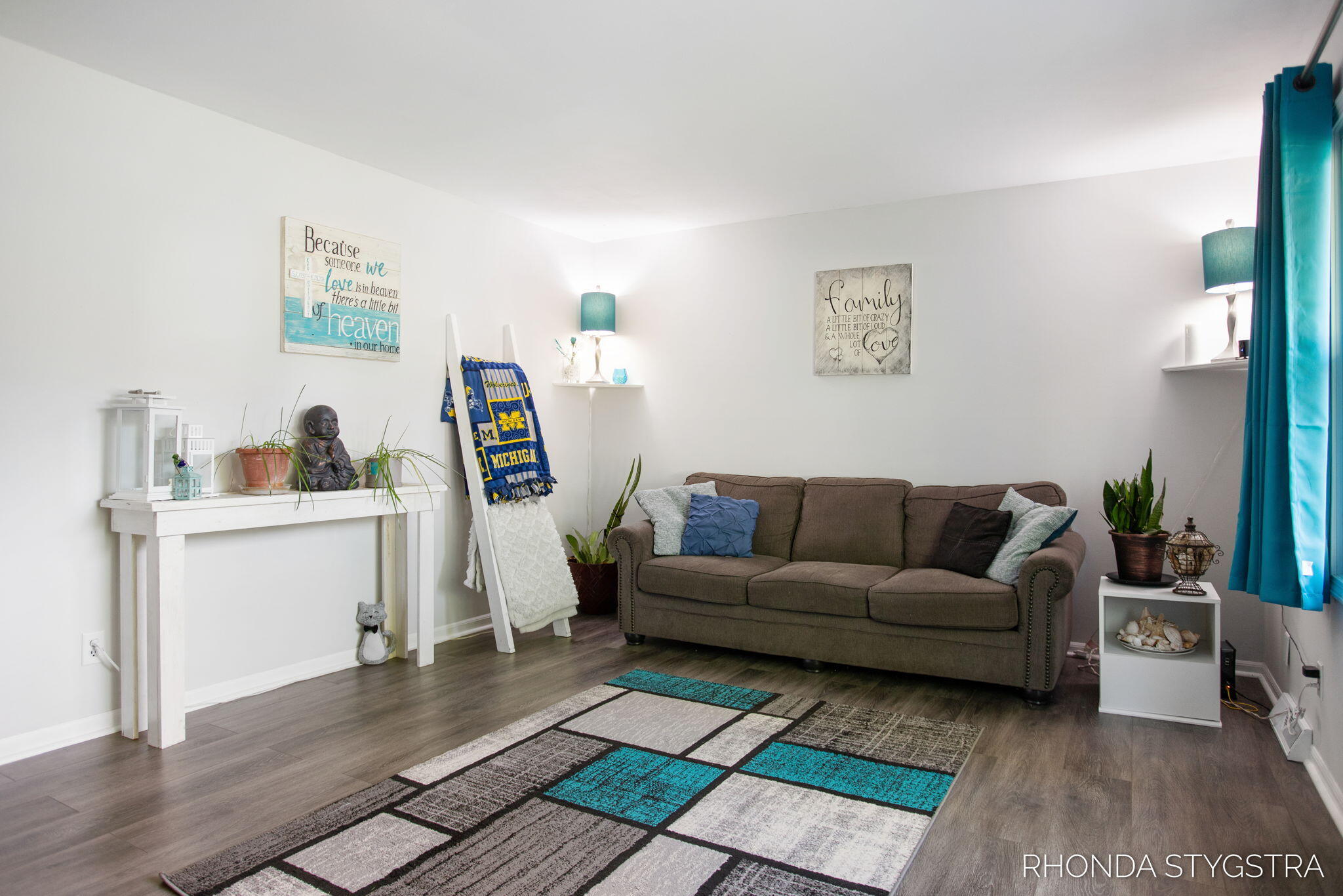 575 Pineview Drive Holland MI 49424