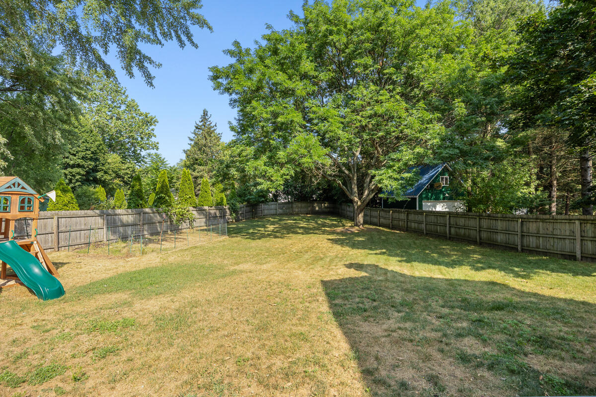 5630 Far Hill Drive SE Grand Rapids MI 49546
