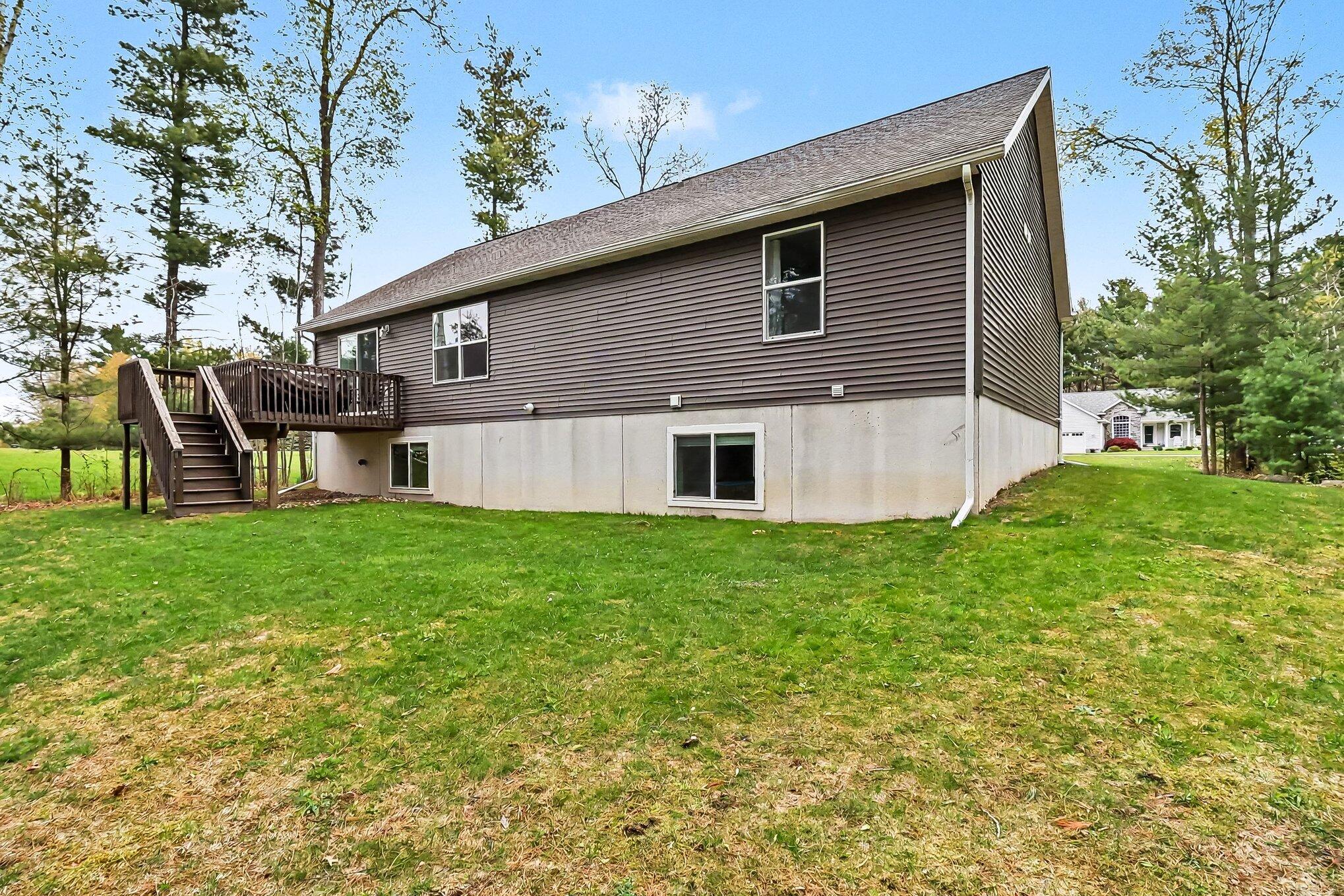 1161 N Hillside Drive Ludington MI 49431