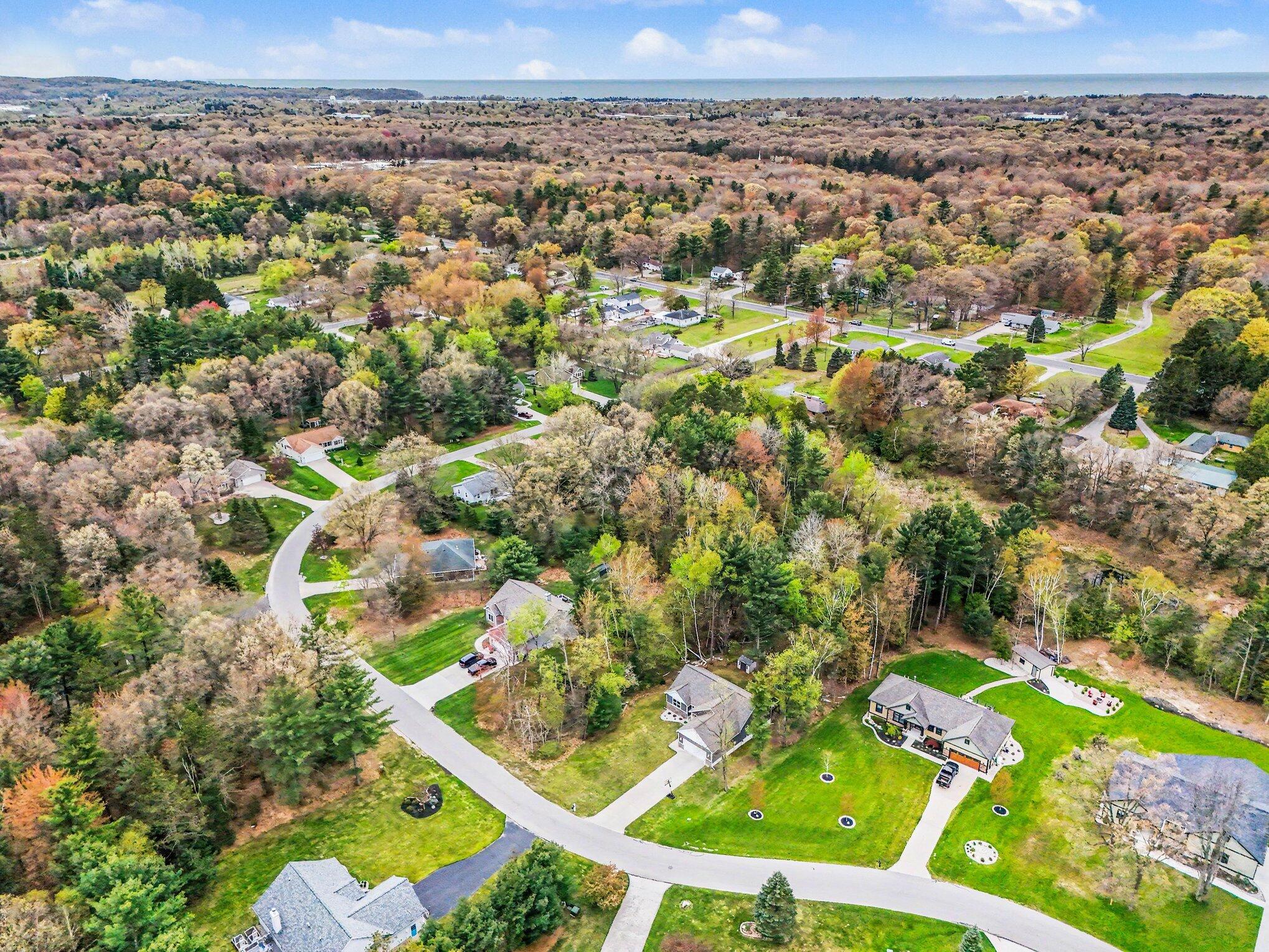 1161 N Hillside Drive Ludington MI 49431