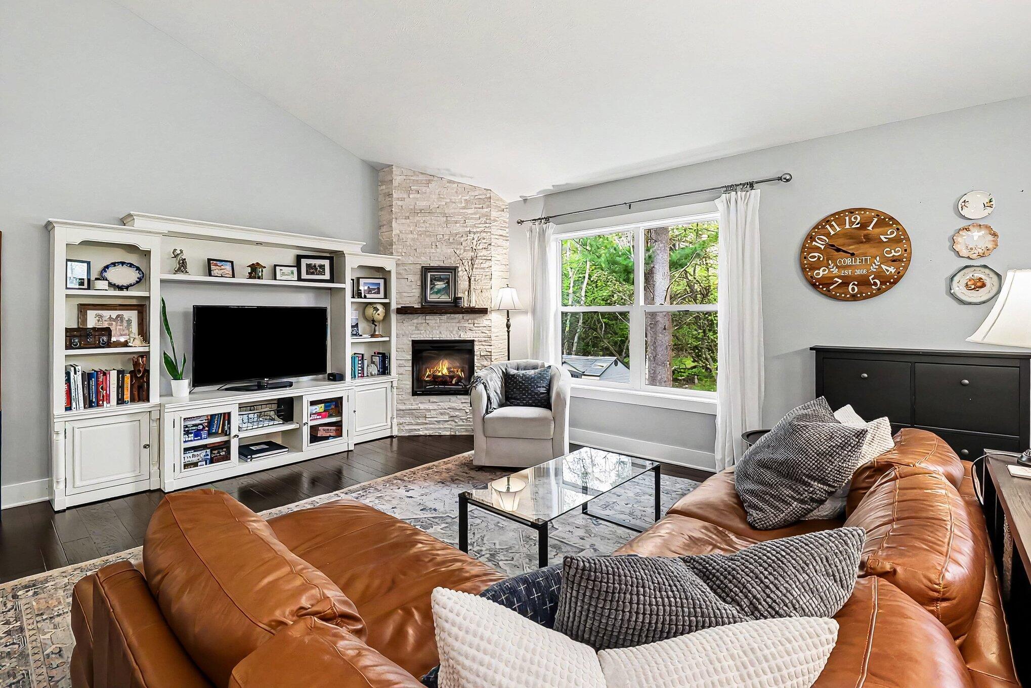 1161 N Hillside Drive Ludington MI 49431